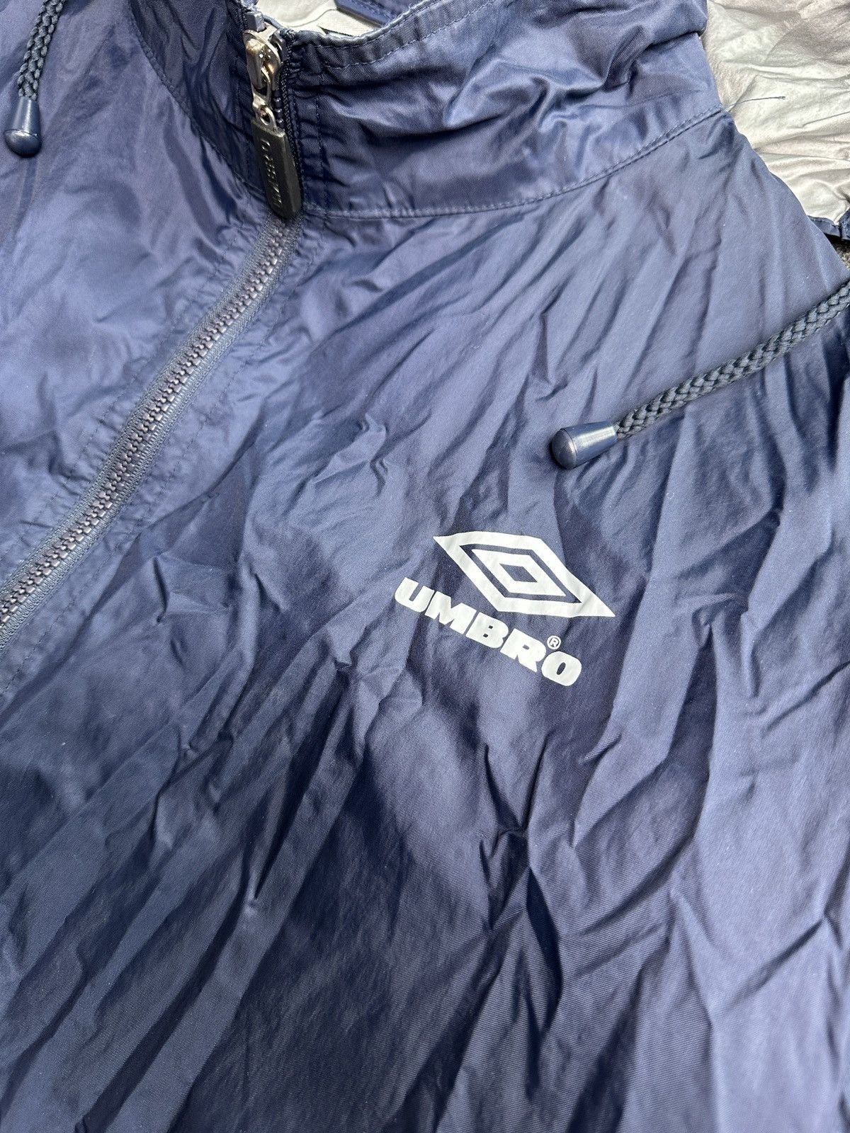 Umbro Vintage UMBRO Big Logo Soccer Navy Jacket Men’s size M Size US M / EU 48-50 / 2 - 7 Thumbnail