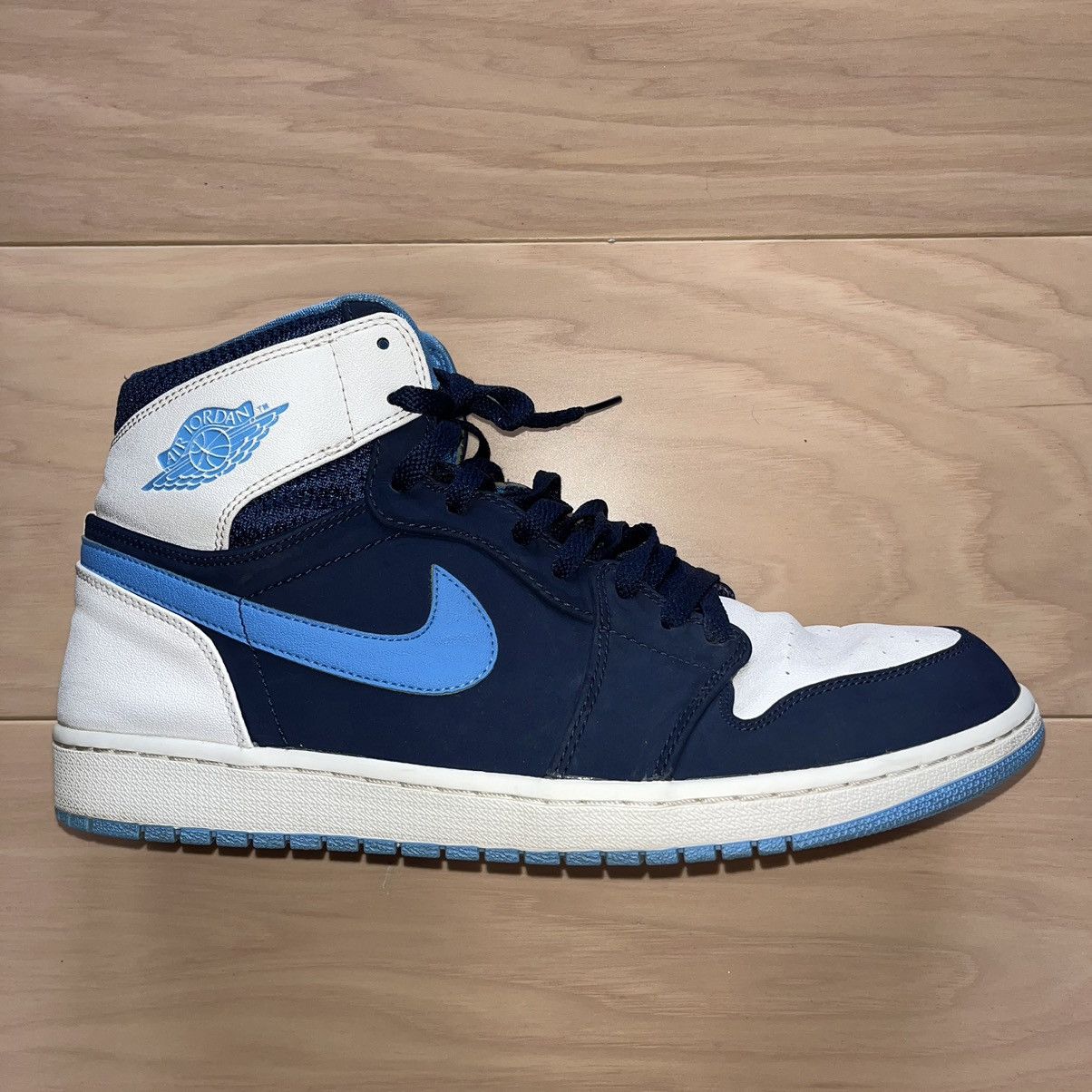 Jordan Brand × Nike Mens Size 13 - Air Jordan 1 Retro High CP3 332550-402 Size US 13 / EU 46 - 1 Thumbnail