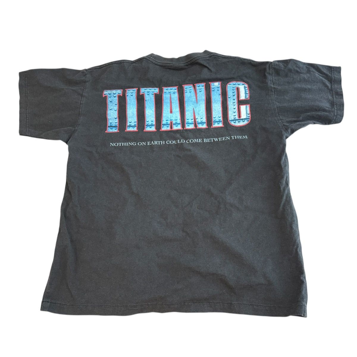 Vintage Vintage 90s Titanic Bootleg T-Shirt Film Movie Size US M / EU 48-50 / 2 - 2 Thumbnail