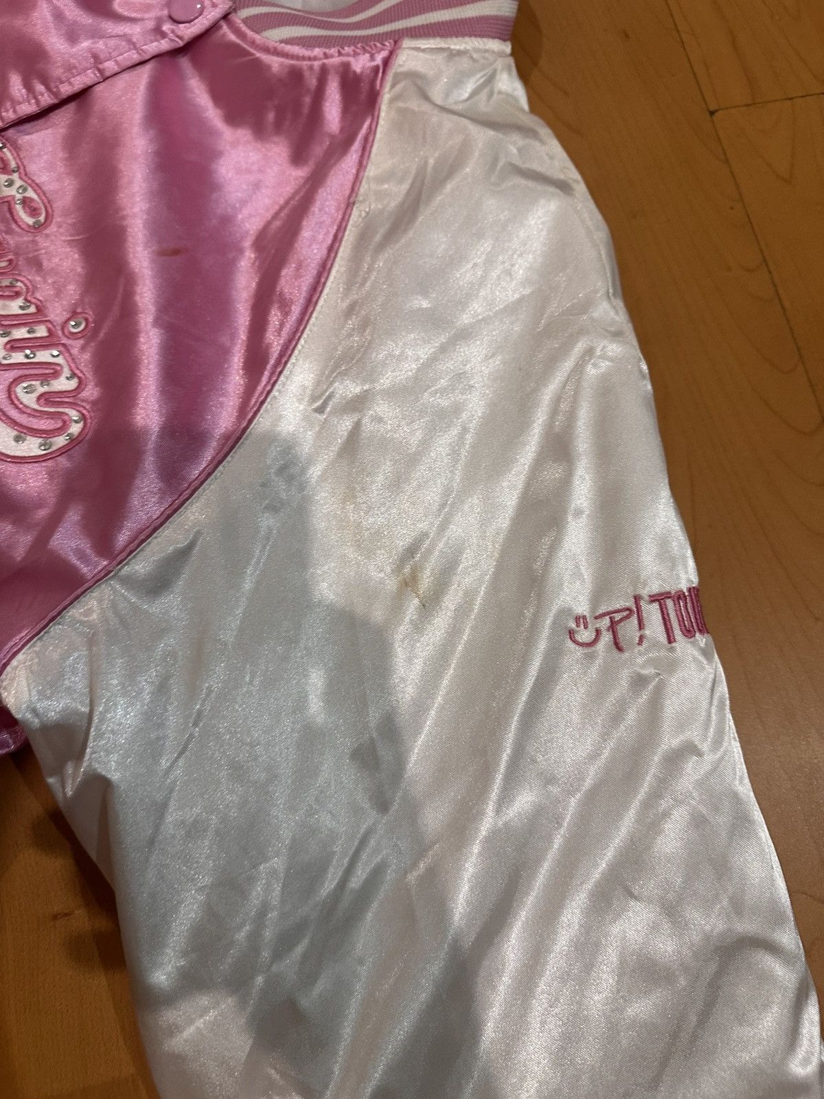 Japanese Brand × Vintage Shania Twain 2004 Pink Bomber Womens Size L / US 10 / IT 46 - 7 Thumbnail