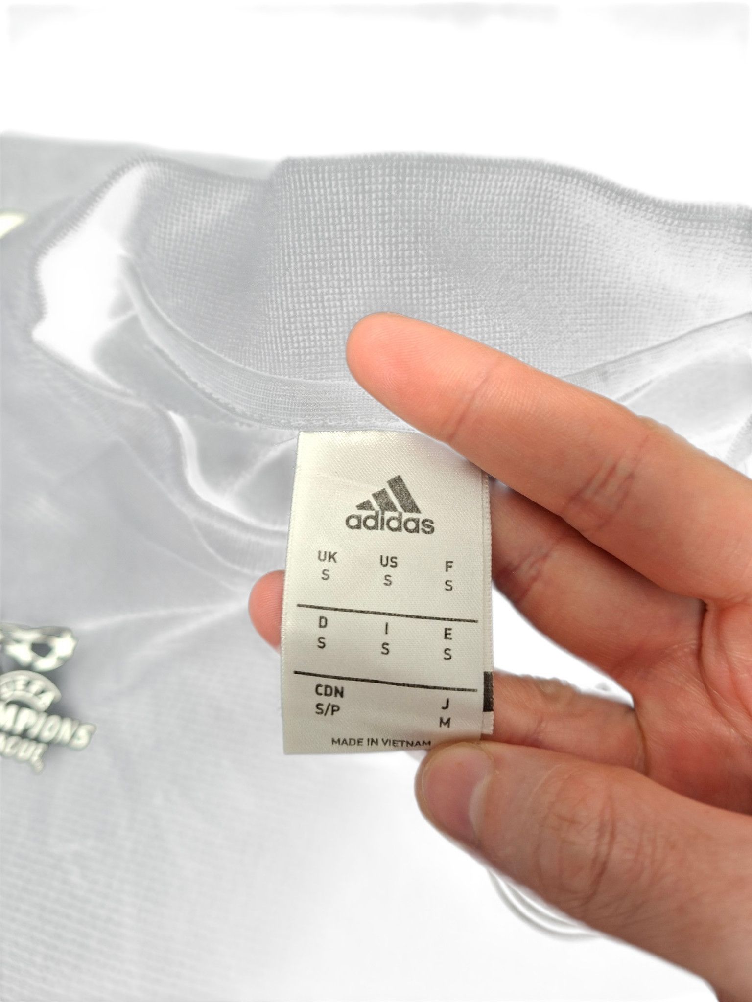 Adidas REAL MADRID ADIDAS CHAMPIONS LEAGUE VINTAGE 2016 SWEATSHIRT Size US S / EU 44-46 / 1 - 4 Thumbnail