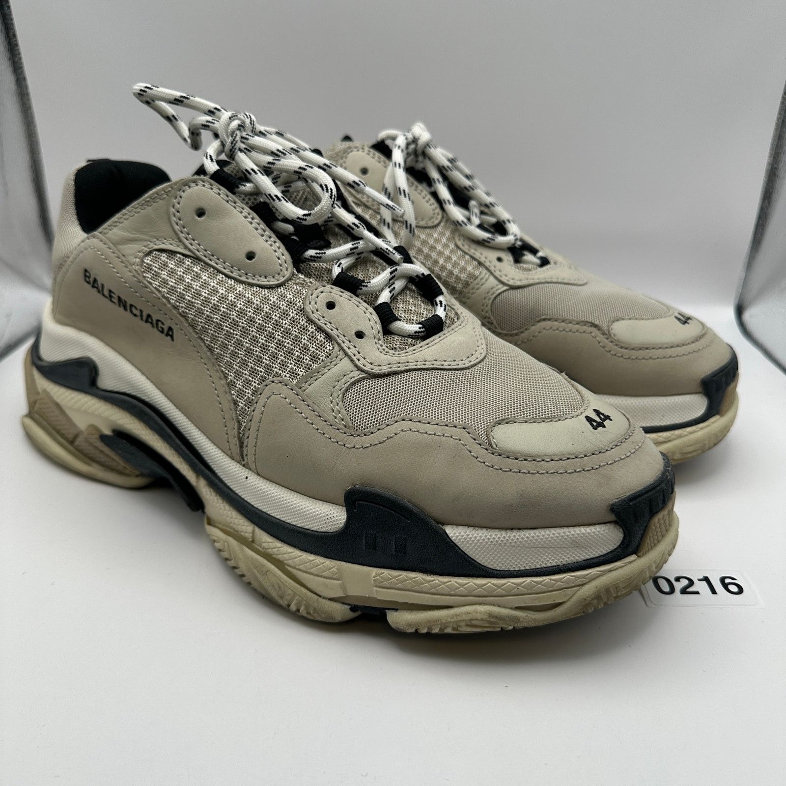 Balenciaga BALENCIAGA RARE TRIPLE S Men's 11 Sneaker Vanille 536747 Size US 11 / EU 44 - 2 Thumbnail