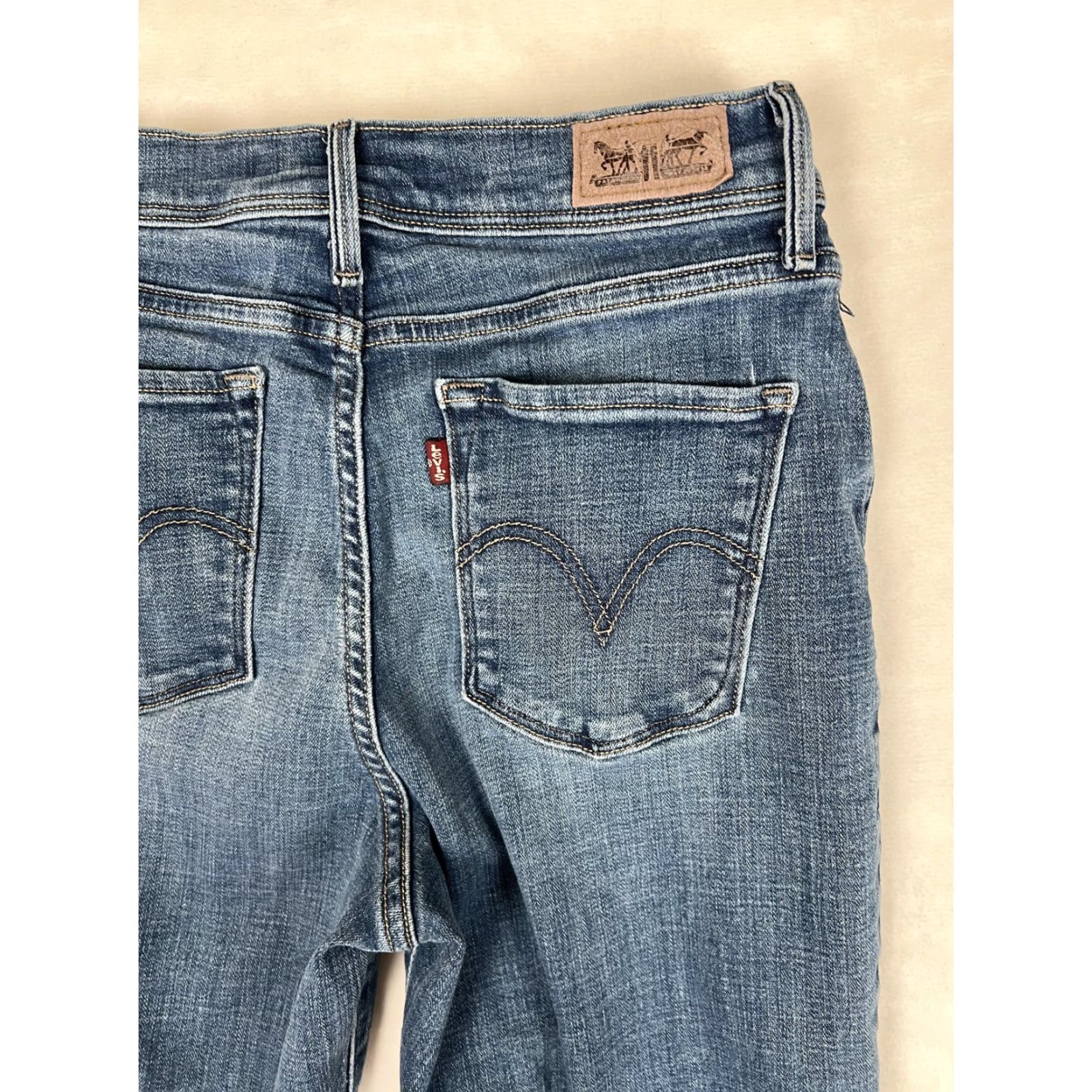 Levi's Levi's Perfectly Slimming 512 Straight Leg Jeans Womens 4 27x32 Blue Denim Size 27" / US 4 / IT 40 - 7 Thumbnail