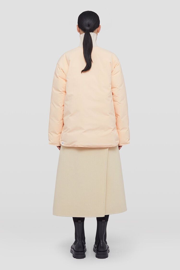 Jil Sander o1w1db10825 Down Jacket in Beige Size S / US 4 / IT 40 - 4 Thumbnail