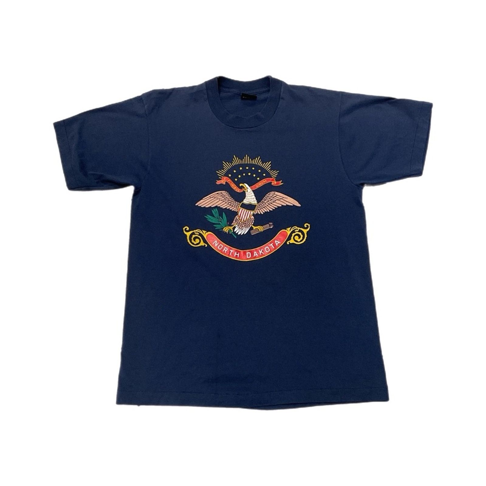& Other Stories Vintage 90s North Dakota Flag Pride T-Shirt Size US L / EU 52-54 / 3 - 1 Thumbnail