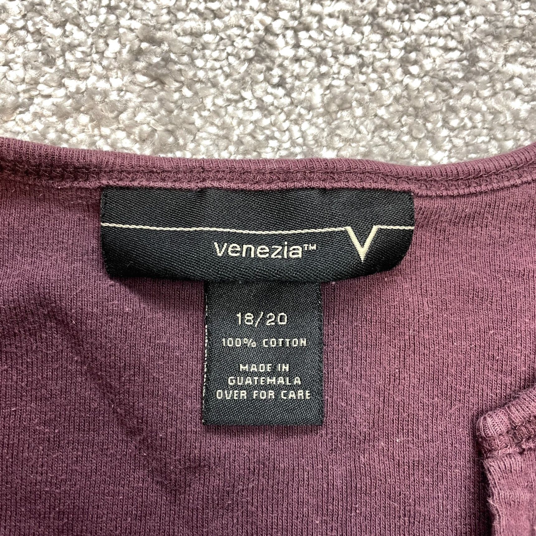 Vintage Venezia Womens T Shirt Dark Red Short Sleeve Cotton Split Neck Ladies 20 Size 3XL / US 20-22 - 4 Thumbnail