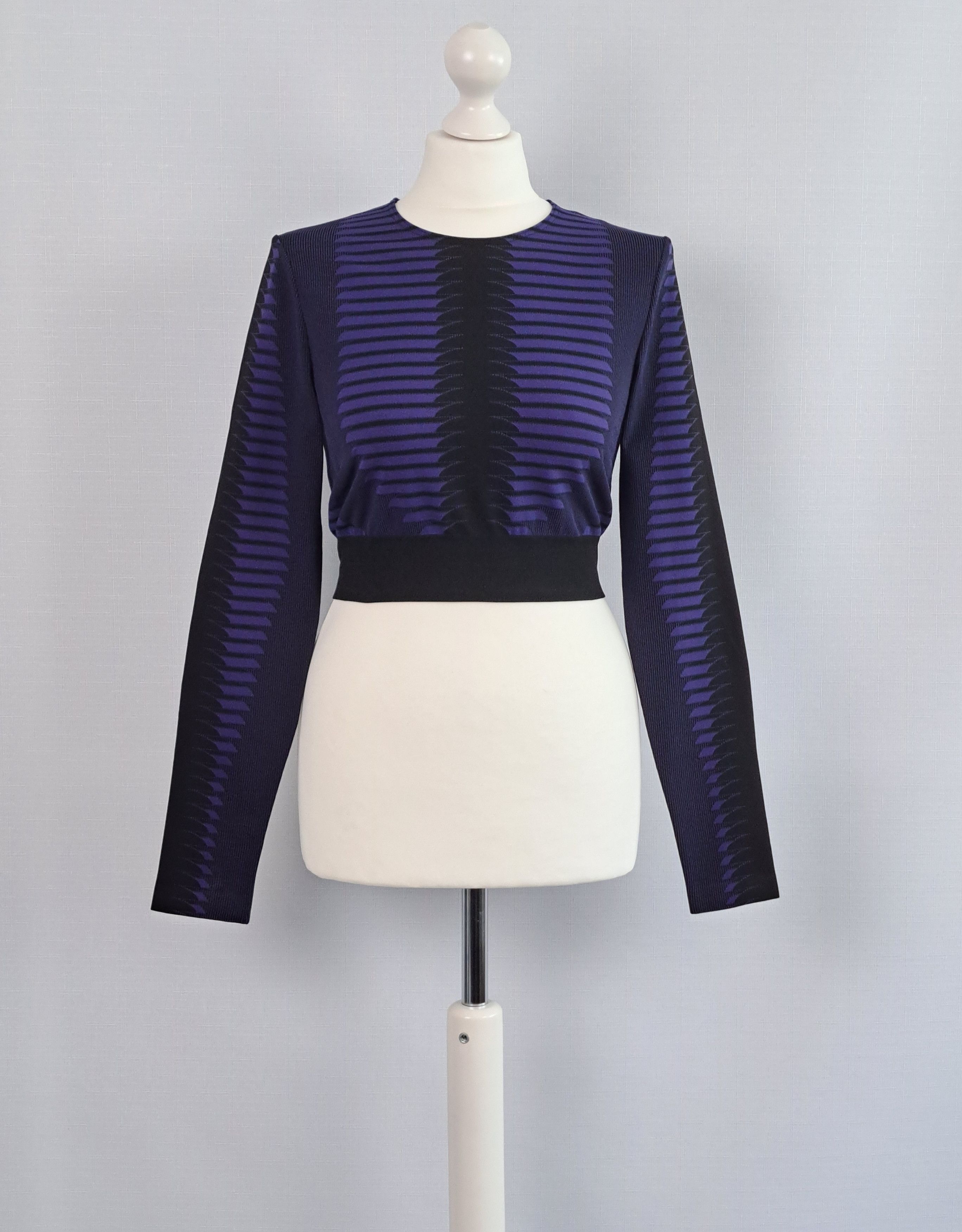 Wolford Wolford crop long sleeves indigo berry/black top. Size M Size M / US 6-8 / IT 42-44 - 4 Thumbnail