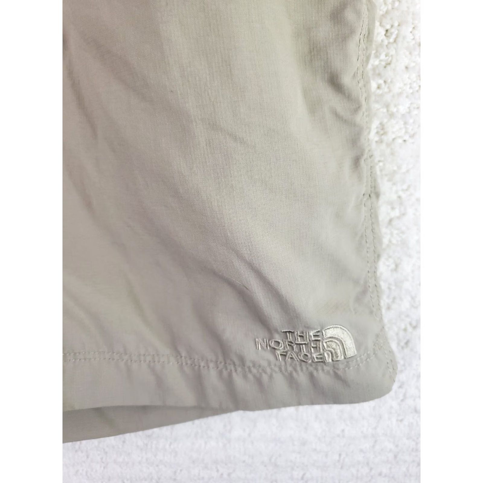 The North Face The North Face Shorts Mens 34 Beige Tan Chino Casual Hiking Golf Outdoors Size US 34 / EU 50 - 4 Thumbnail