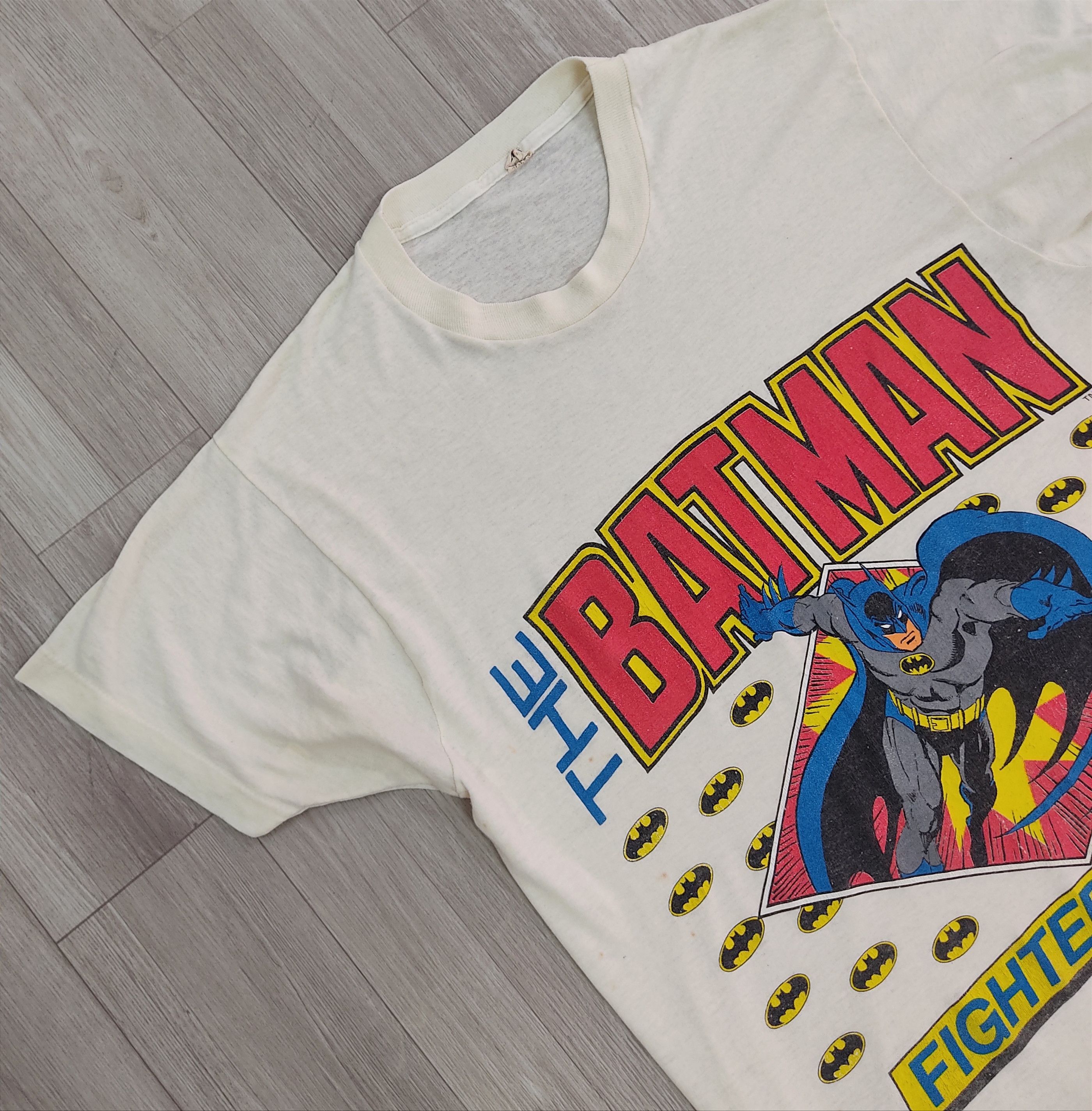 DC Comics O.G. Vtg 80s BATMAN Almost Paper Thin T-shirt Size US M / EU 48-50 / 2 - 6 Thumbnail
