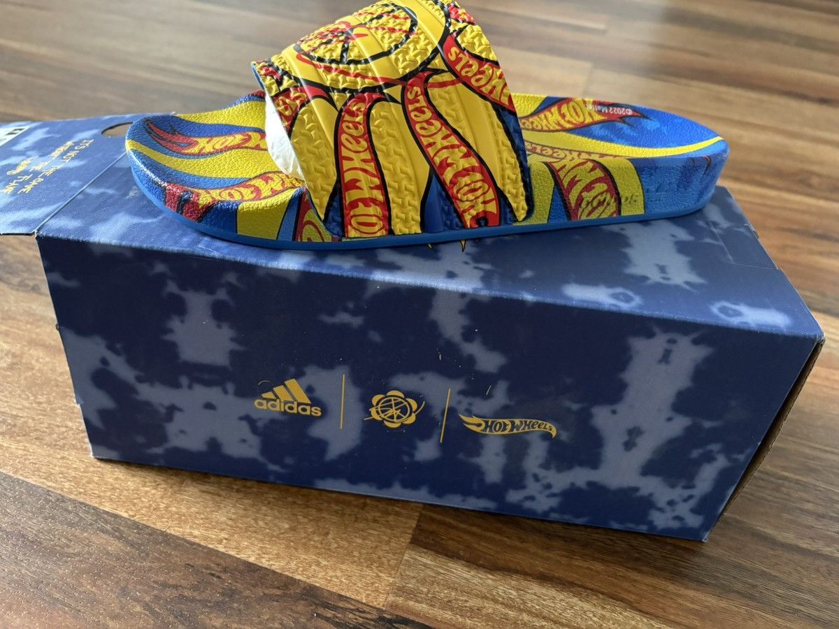 Adidas New Adidas X Sean Wotherspoon X Hot Wheels Adilette Slide 9 Size US 9 / EU 42 - 3 Thumbnail