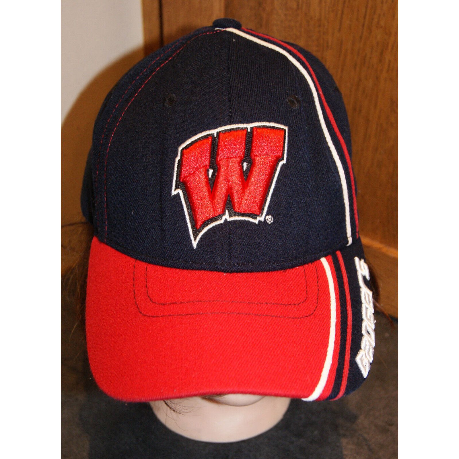 Zephyr VTG Y2K University Of Wisconsin Badgers Fitted M/L Cap Hat Size ONE SIZE - 2 Thumbnail