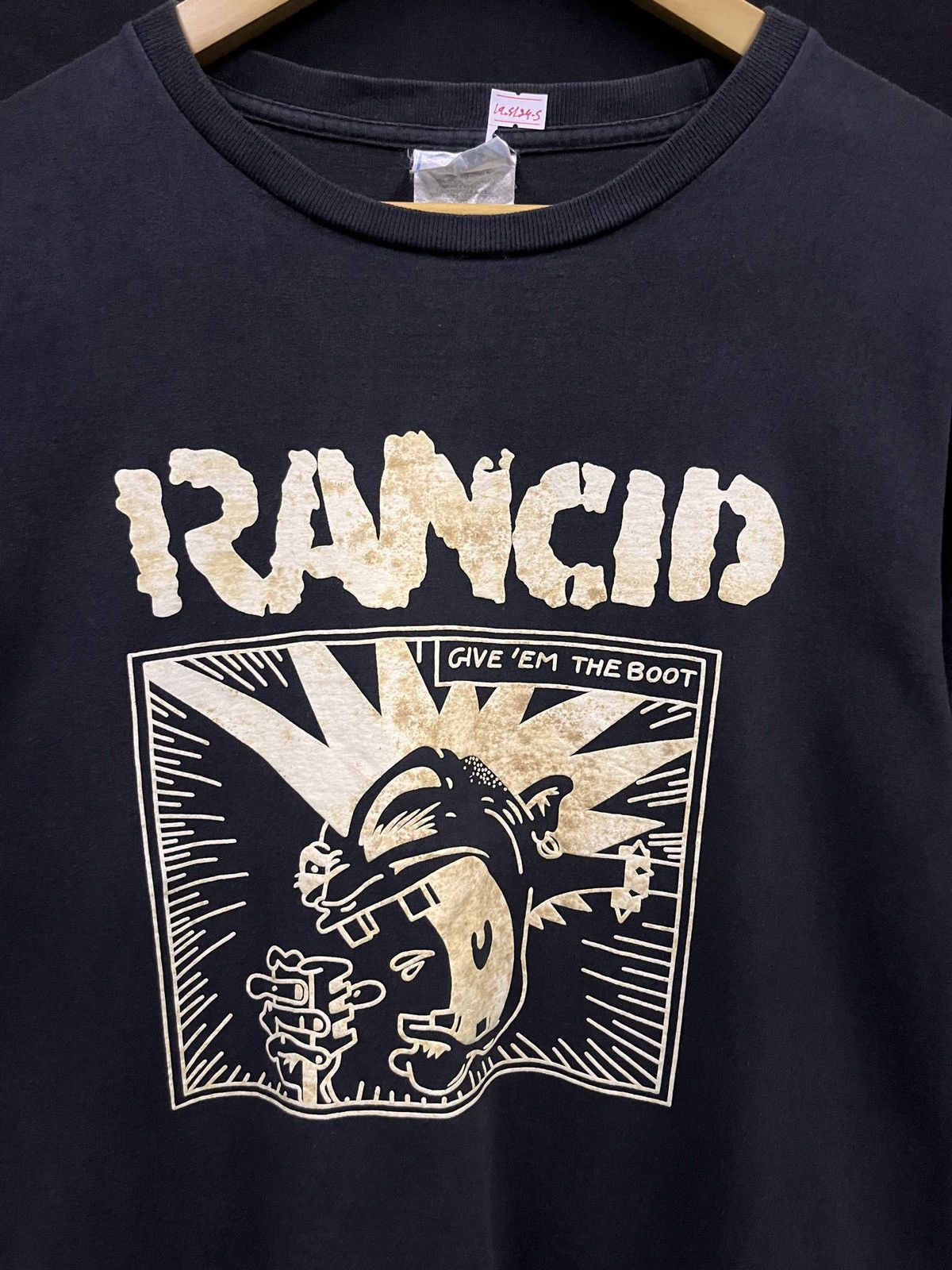 Band Tees VINTAGE RANCID GIVE EM THE BOOT BAND TSHIRT Size US S / EU 44-46 / 1 - 2 Thumbnail