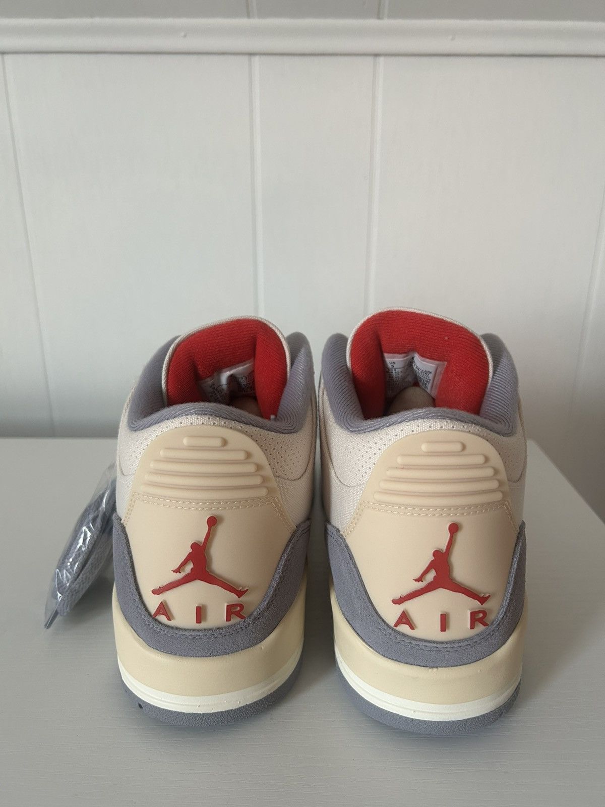 Jordan Brand Air Jordan 3 Retro SE Muslin / University Red Size US 9 / EU 42 - 4 Thumbnail