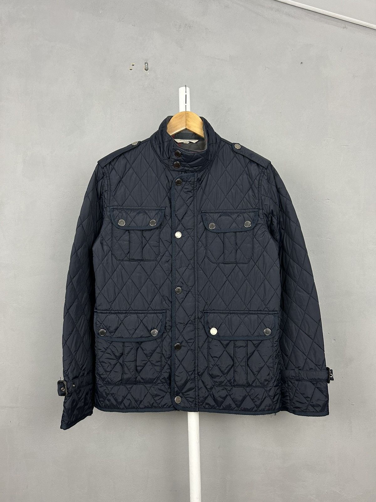 Burberry Burberry Quilted Navy Jacket Snap Button Classic Check Size US S / EU 44-46 / 1 - 1 Thumbnail
