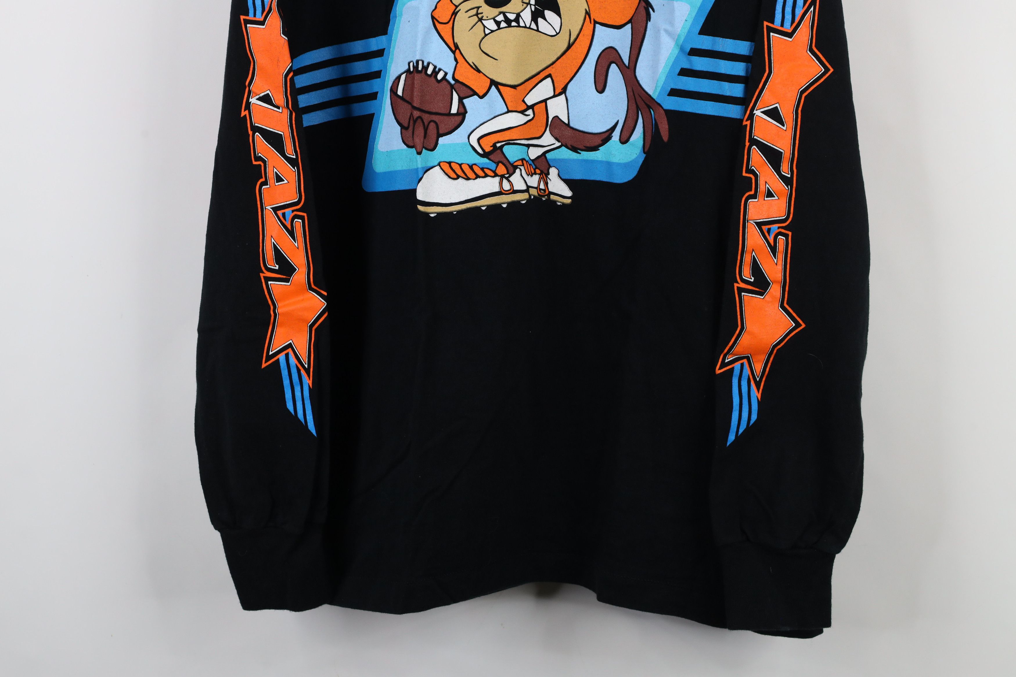 Vintage Vintage 90s Looney Tunes Football Long Sleeve T-Shirt USA Size US M / EU 48-50 / 2 - 3 Thumbnail