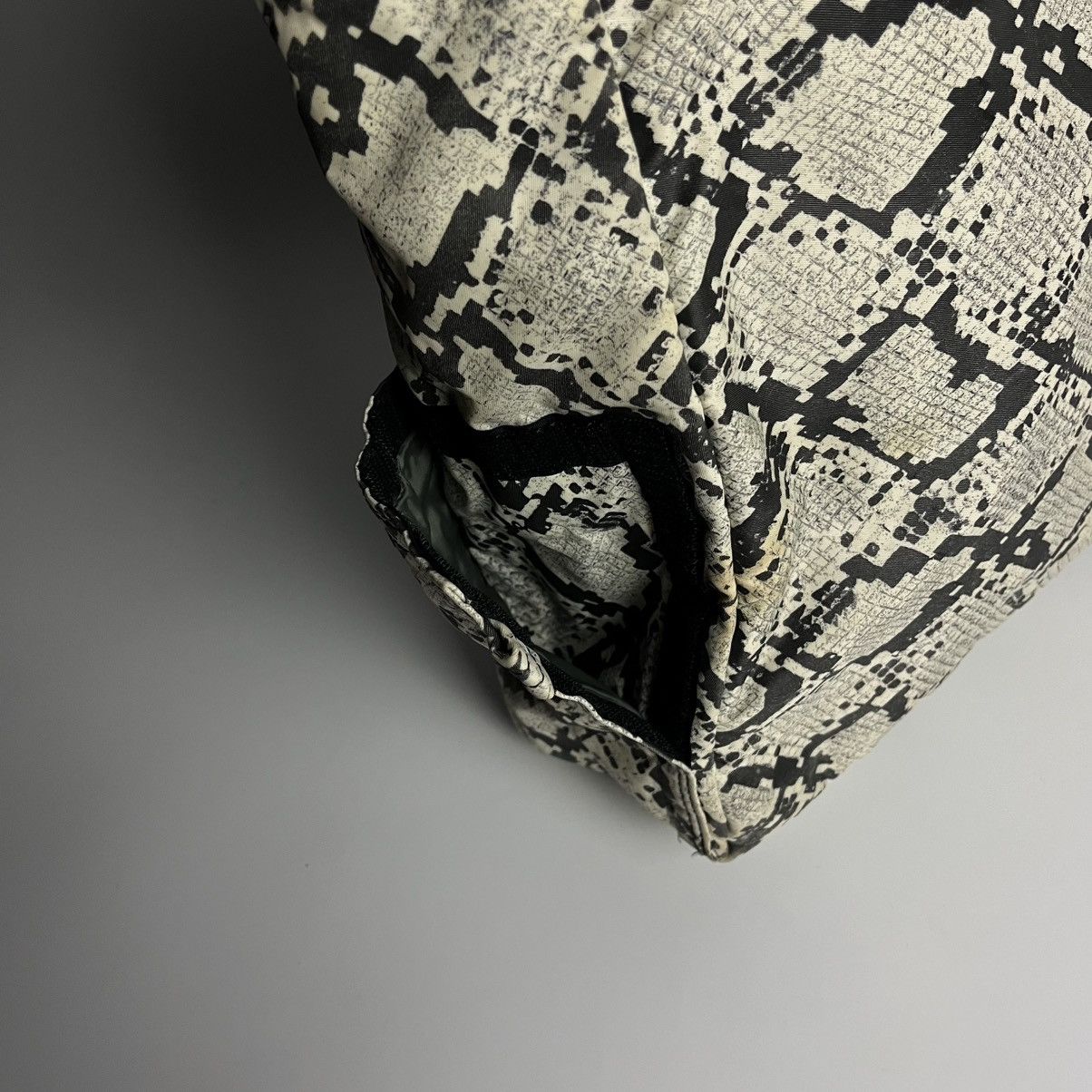 Head Porter Porter Japan Snakeskin Tote Bag Size ONE SIZE - 7 Thumbnail