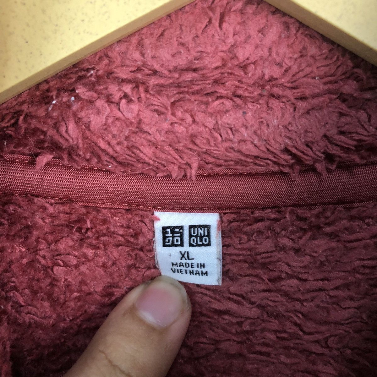 Japanese Brand Uniqlo Red fleece Sweater #A501 Size US M / EU 48-50 / 2 - 9 Thumbnail