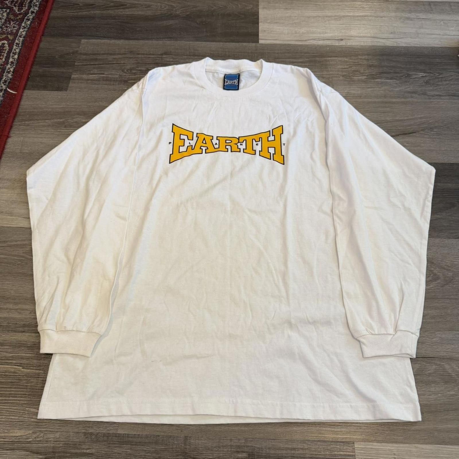 Other vintage planet earth skateboards long sleeve t shirt L/XL Size US L / EU 52-54 / 3 - 3 Thumbnail