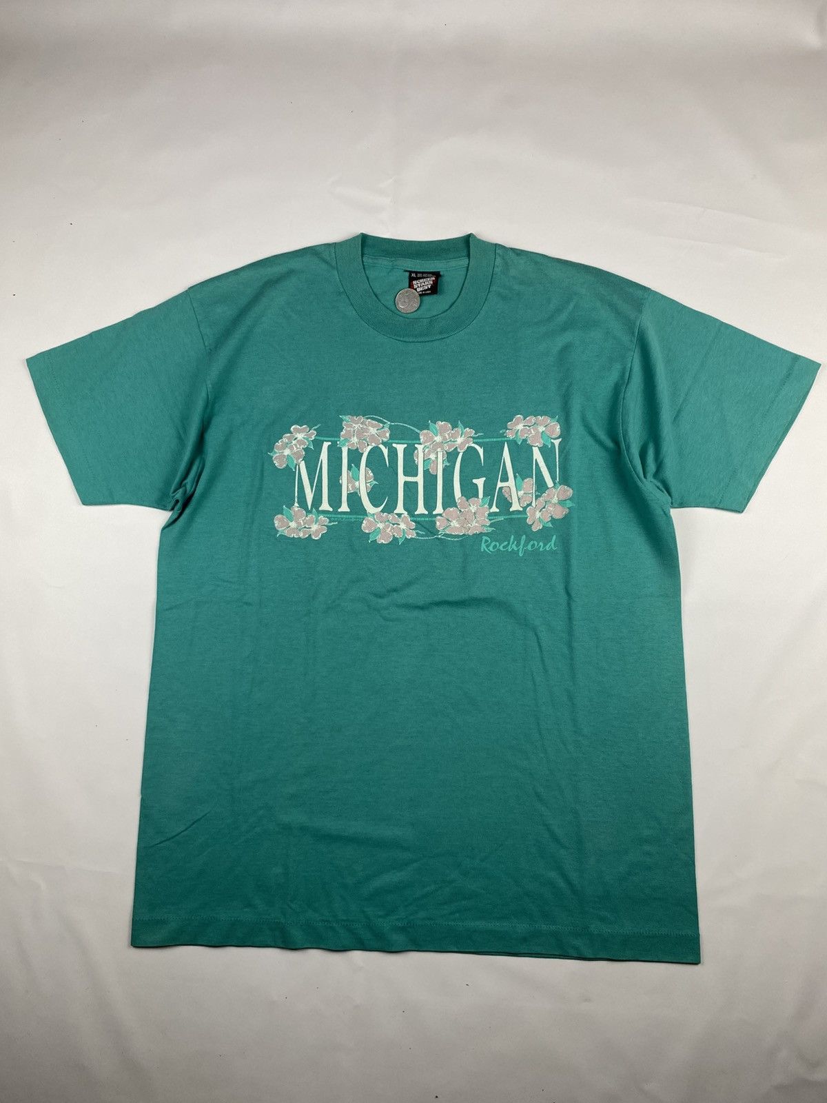 Vintage Vintage Art Hawaii Michigan 90s Tshirt Size US XL / EU 56 / 4 - 2 Thumbnail
