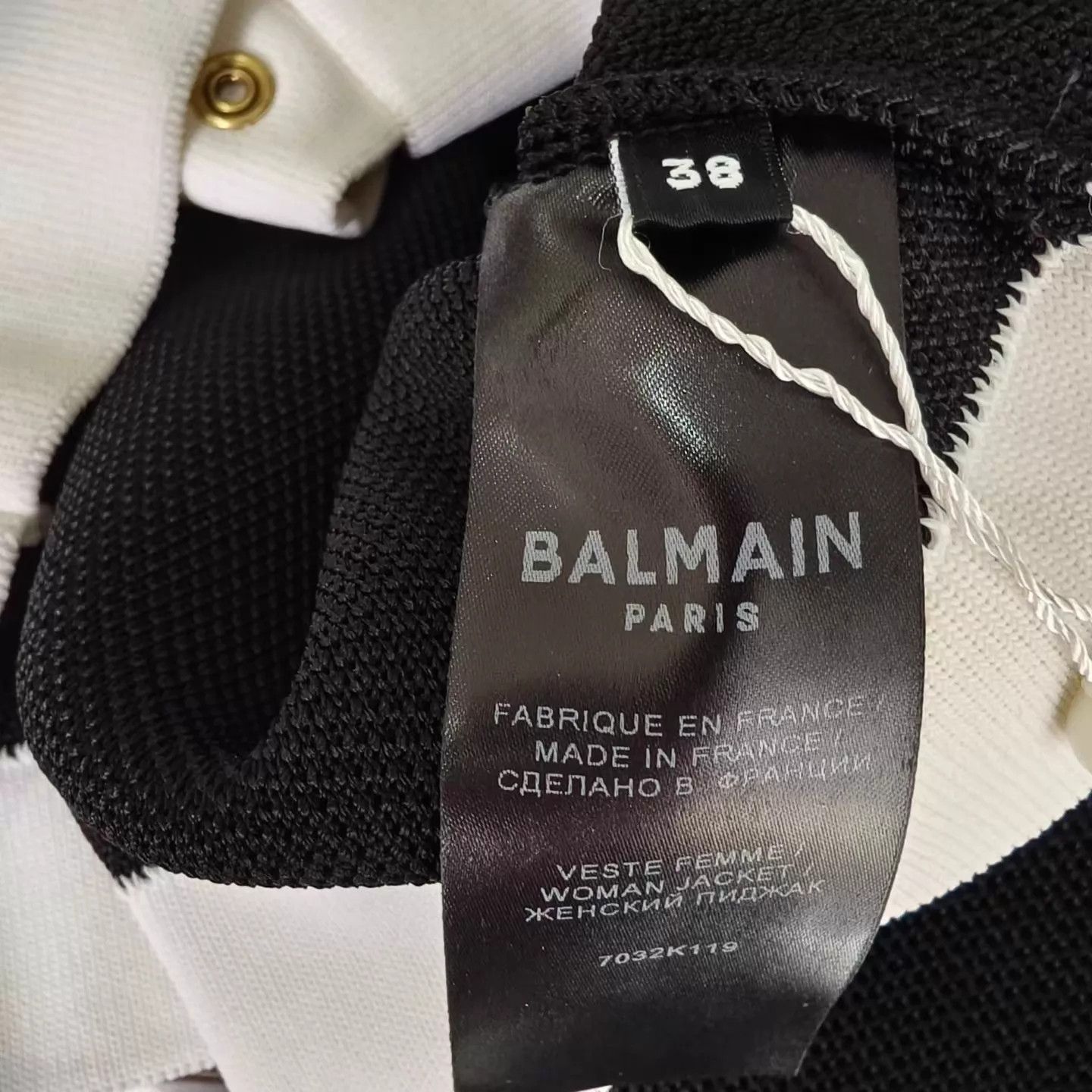 Balmain Balmain women's short jacket round neck metal buttons black Size S / US 4 / IT 40 - 5 Thumbnail