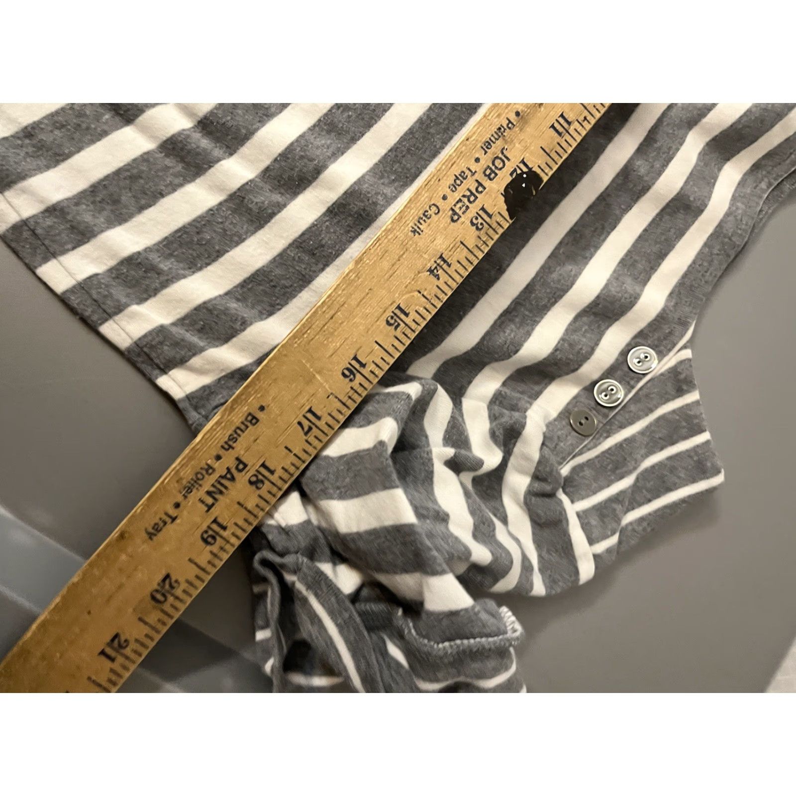 Croft & Barrow VINTAGE Croft & Barrow Women Blouse Striped Short Sleeve Boat Neck Gray L Shirt Size 36" / US 14 / IT 50 - 5 Thumbnail
