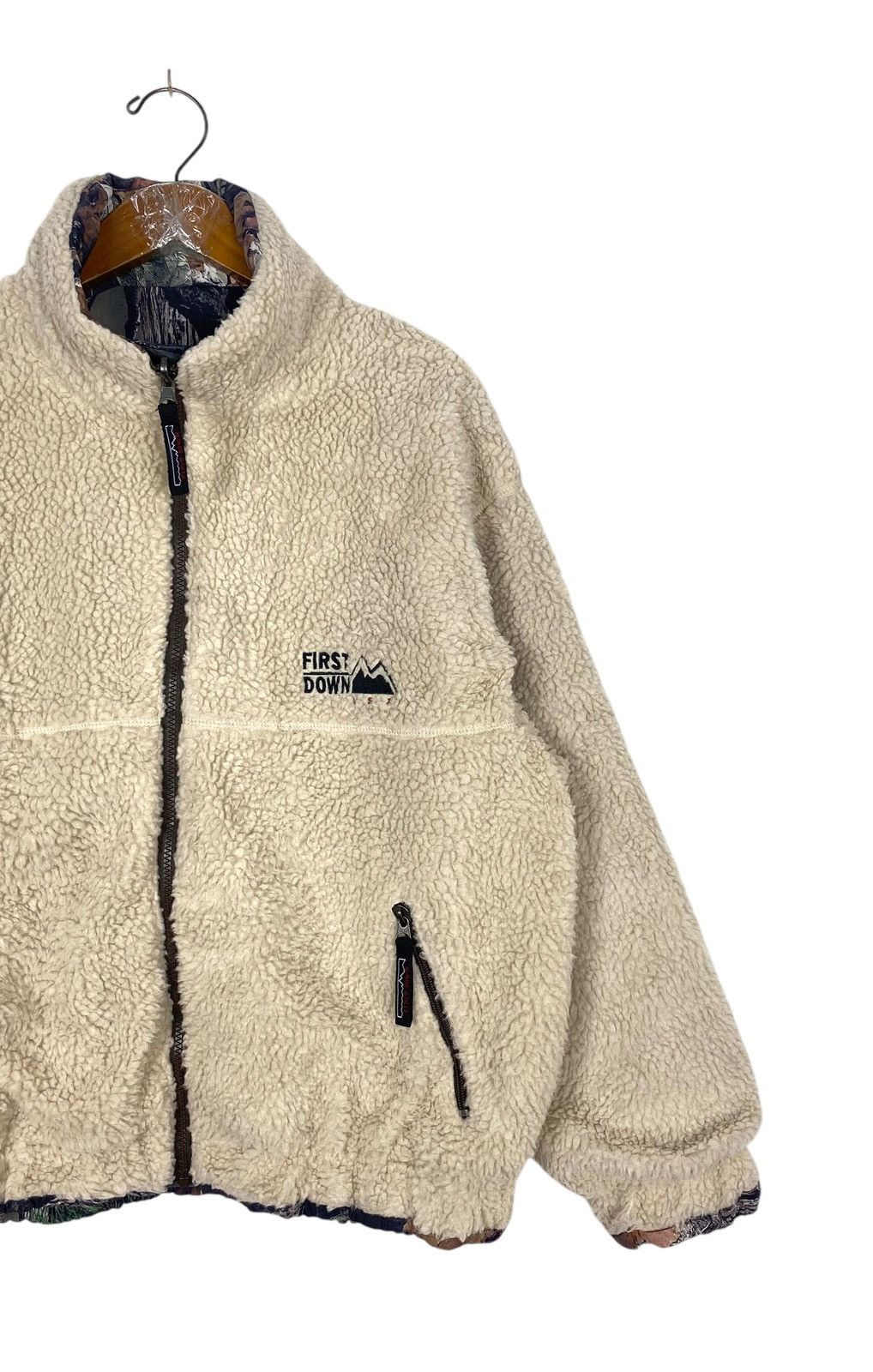 Japanese Brand First Down Reversible Real Tree Camo Deep Pile Boa Jacket Size US S / EU 44-46 / 1 - 10 Thumbnail