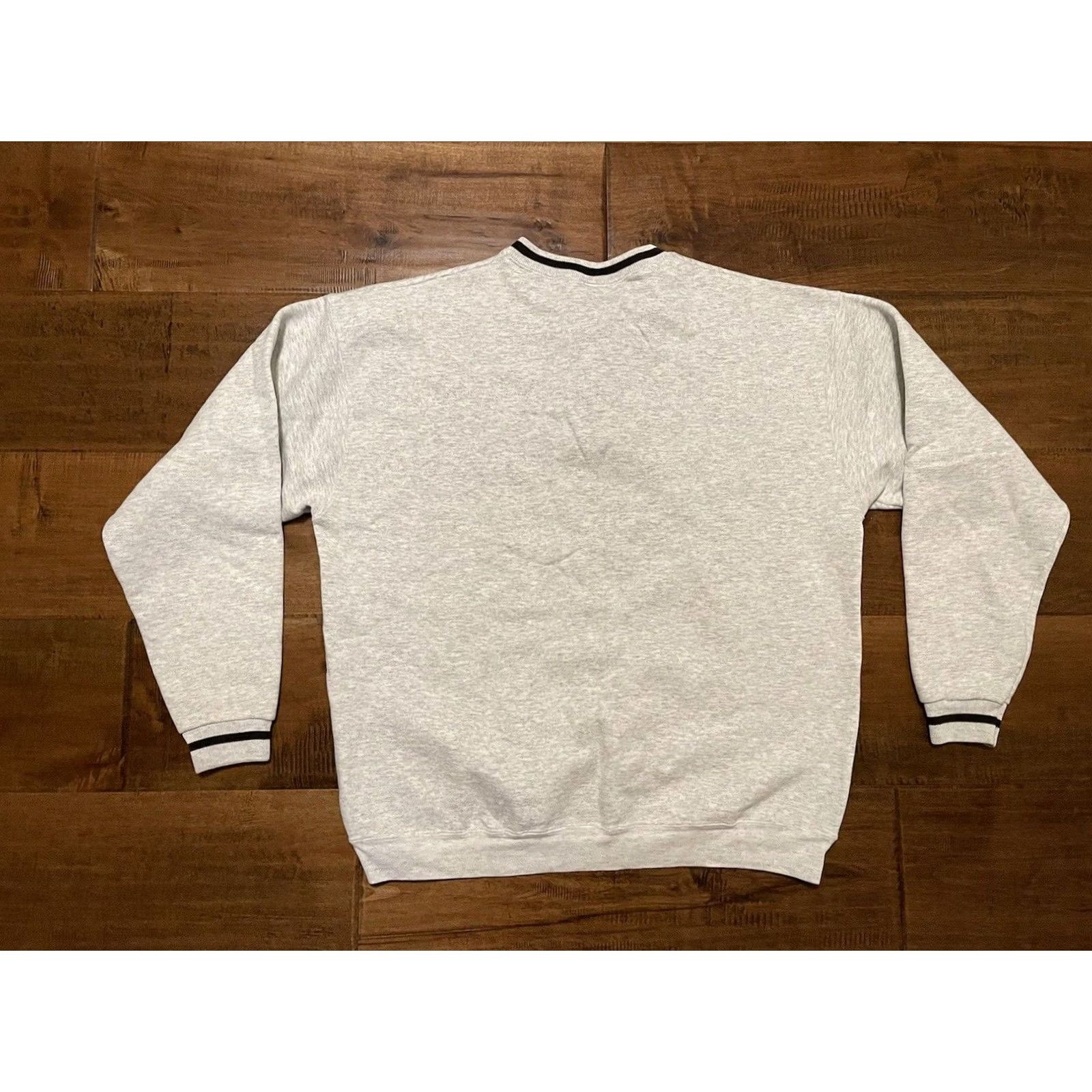 Vintage VINTAGE Farm Bureau Financial Henley Gray Pullover Sweatshirt Adult XL Gray Henley Front Logo Pullover Mens Size US XL / EU 56 / 4 - 4 Thumbnail