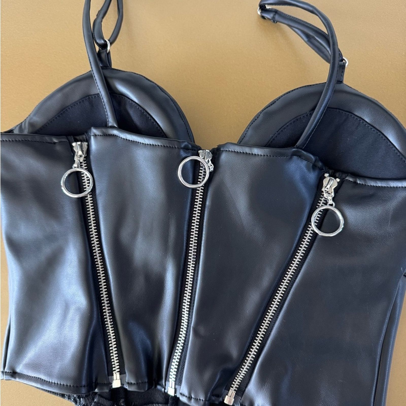 Other Black Faux Leather Zipper Crop Top size M Size M / US 6-8 / IT 42-44 - 3 Thumbnail