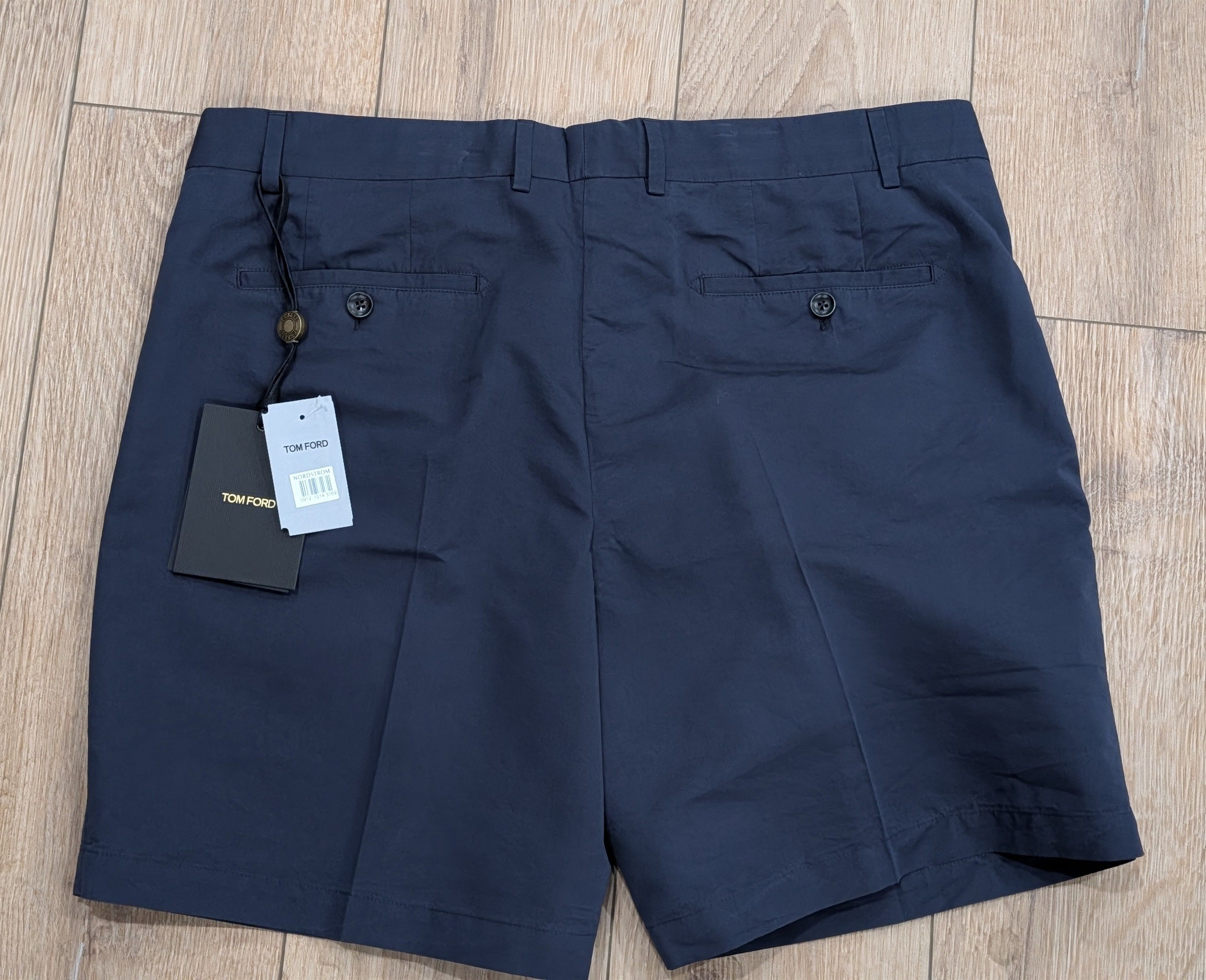 Tom Ford TOM FORD Silk/Cotton Pleated Poplin Shorts Navy 50 US 34 Size US 34 / EU 50 - 2 Thumbnail