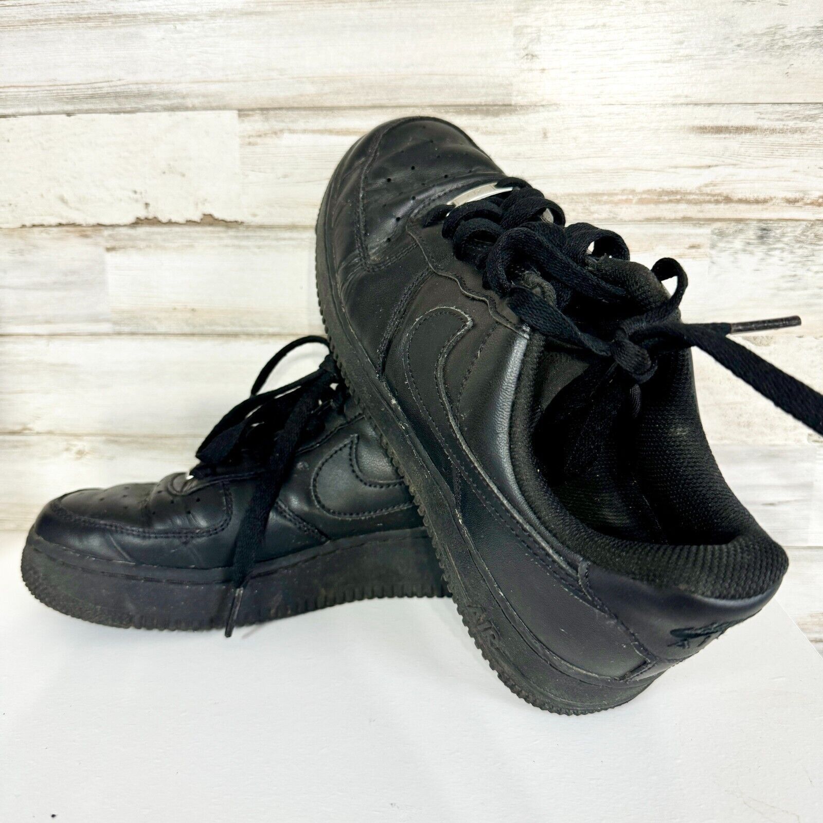 Nike Vtg Nike Air Force 1 07 W 8.5 Low Supreme Black Sneakers Size US 8.5 / IT 38.5 - 2 Thumbnail