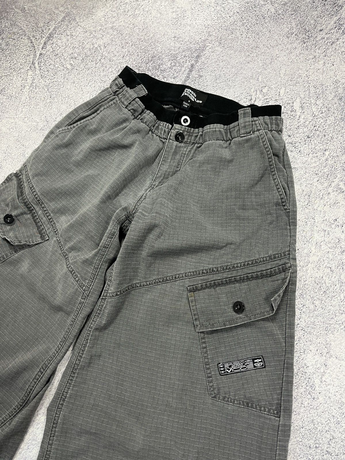 Japanese Brand Basic Pleasure Mode Japanese Cargo Baggy Pants Avant Garde Size 30" / US 8 / IT 44 - 10 Thumbnail