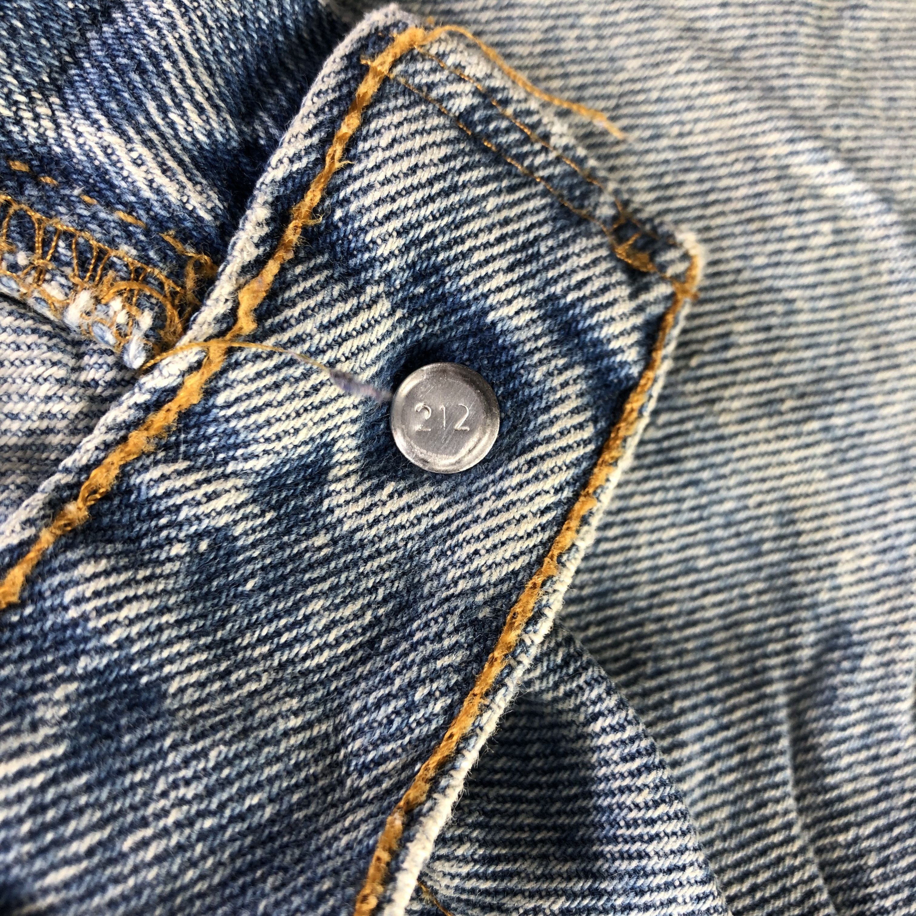 Levi's Vintage 90s Light Wash Levis Jeans-J3262 Size US 33 - 11 Thumbnail