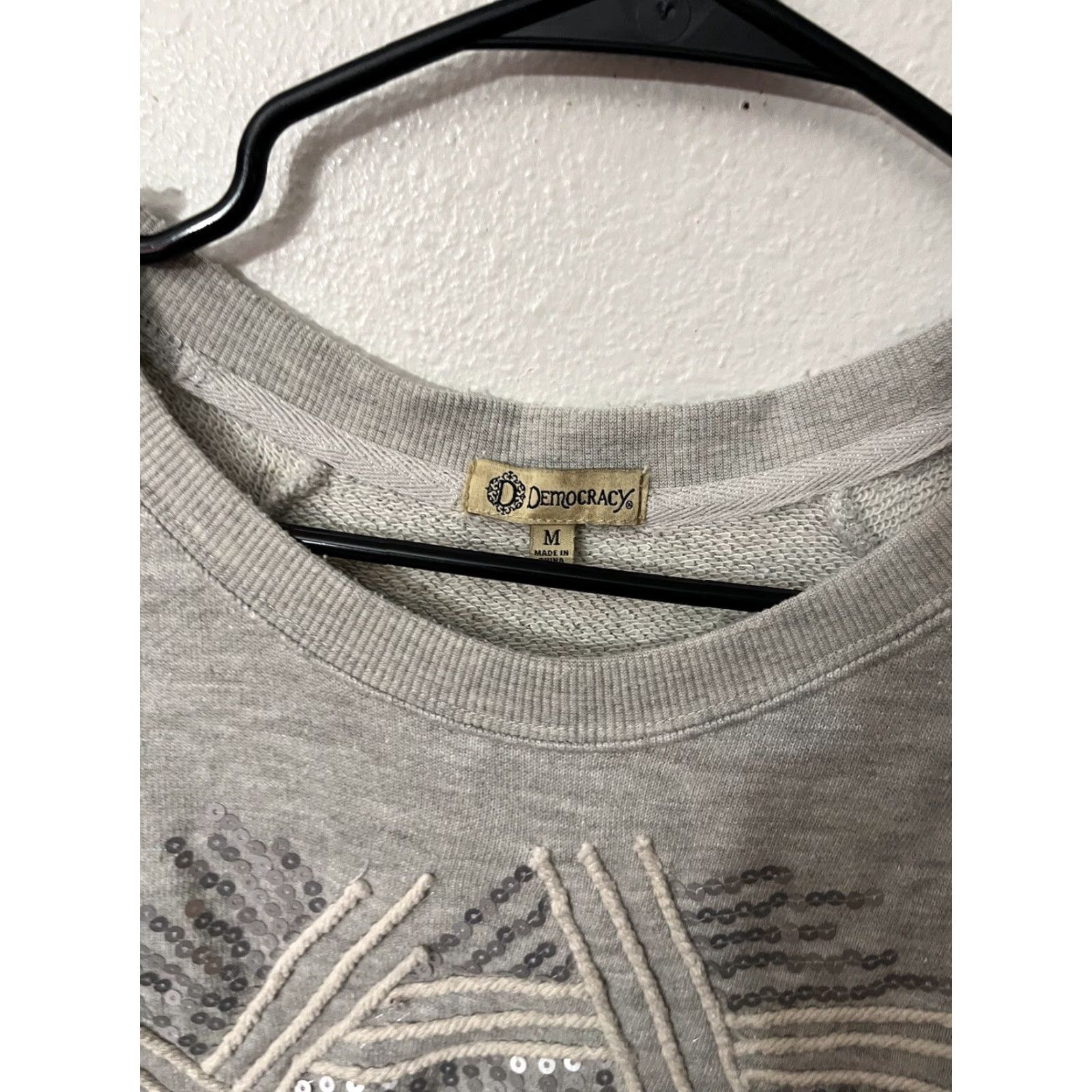 Vintage DEMOCRACY Women's M Core Essential Crew Neck Sweater Sweatshirt Gray Knit Long Sleeve Sequin Wrist Ties Casual Pullover Size M / US 6-8 / IT 42-44 - 3 Thumbnail