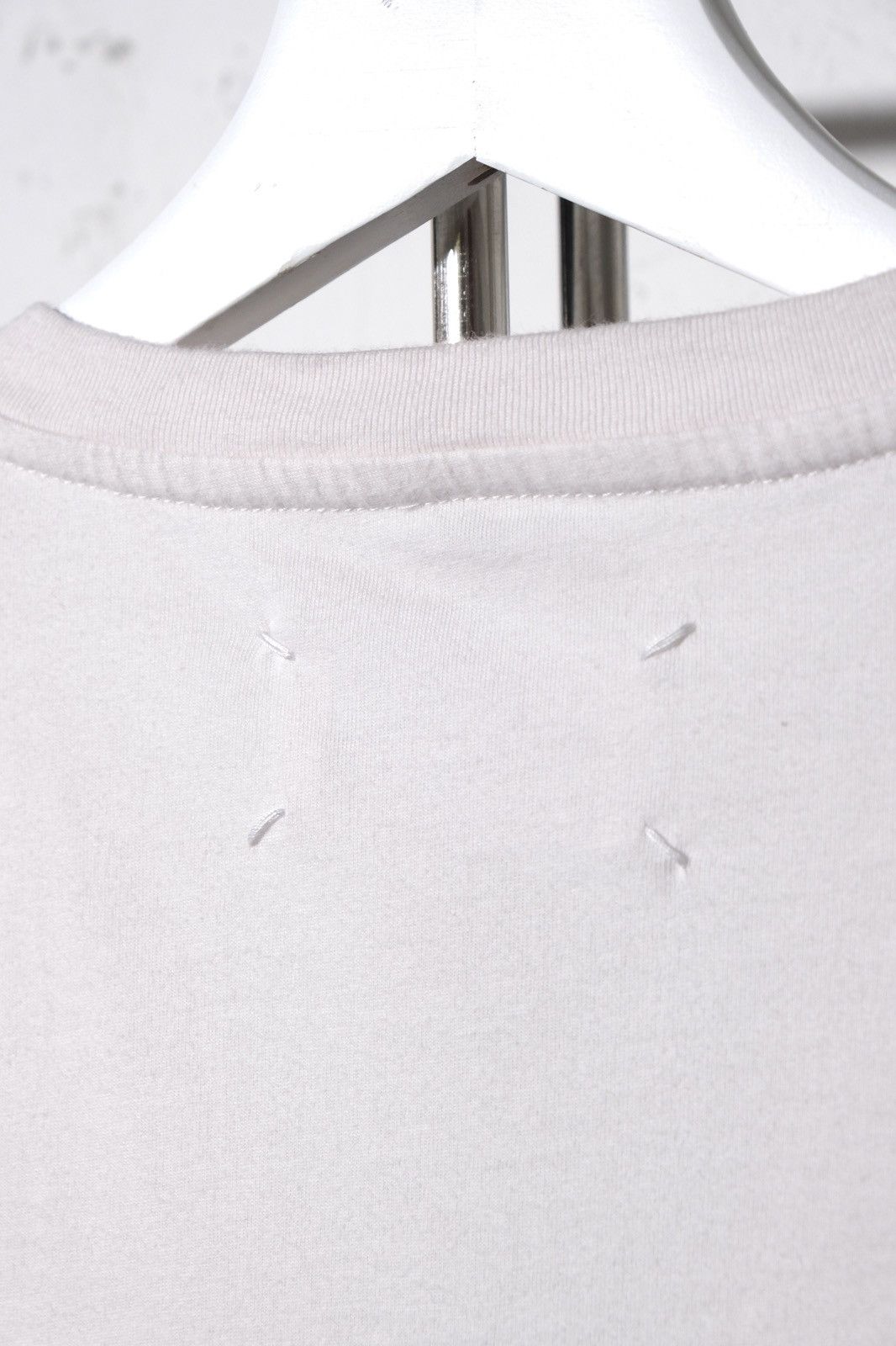 Maison Margiela Maison Martin Margiela SS08 “Fast Delivery” V-Neck Tee Size US S / EU 44-46 / 1 - 6 Thumbnail
