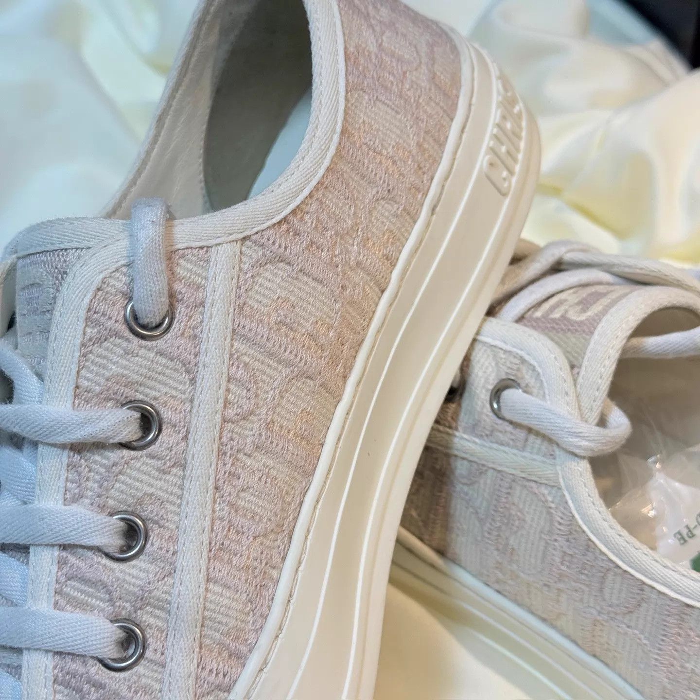 Dior Dior White & Pink DR Full Print Sneaker EUR 37 99 New Size US 6.5 / IT 36.5 - 8 Thumbnail