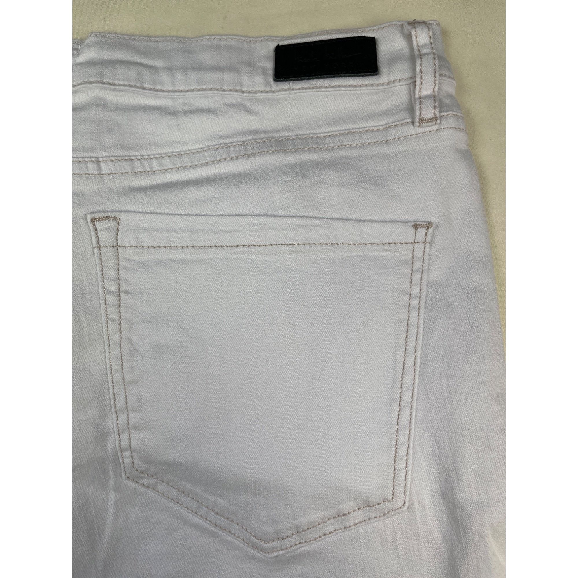 Nicole Miller Nicole Miller Women's White Mid Rise Straight/Skinny Jeans S Size 38" / US 16 / IT 52 - 6 Thumbnail