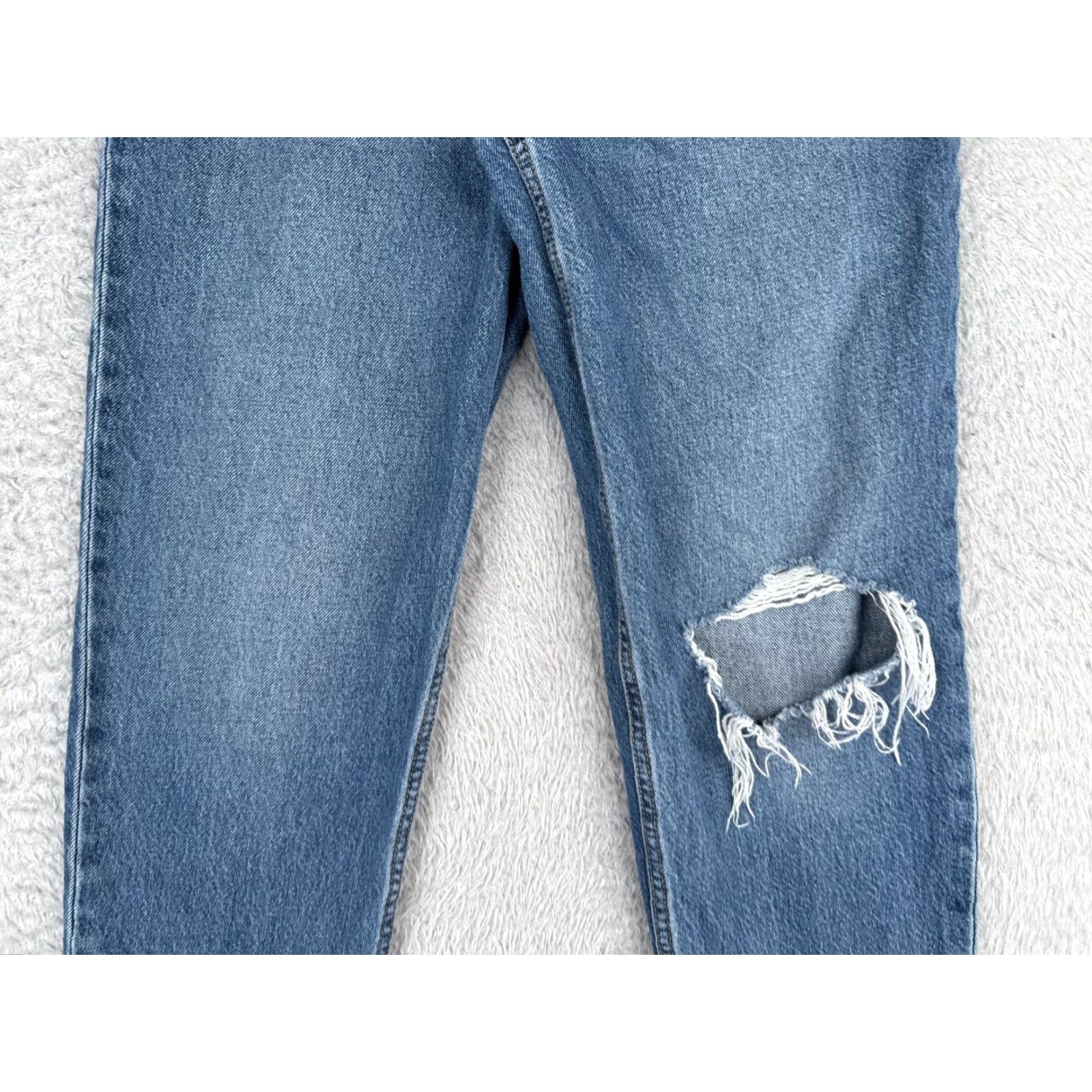 Levi's VINTAGE Levi's Jeans Mom 5-Pocket Denim Blue 80s Medium Wash 26x30 Women Regular Size 26 Size 26" / US 2 / IT 38 - 3 Thumbnail
