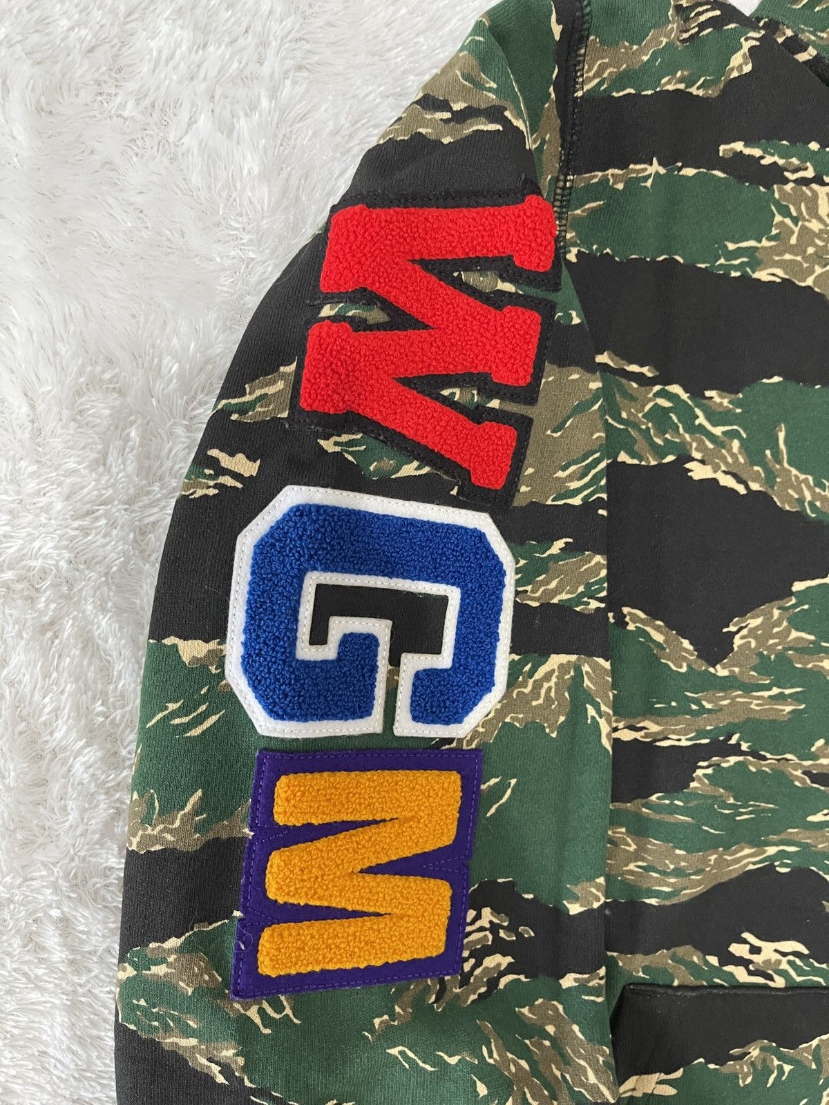 Bape Fullziphoodie BAPE shark tiger camo Embroidery Size US M / EU 48-50 / 2 - 4 Thumbnail