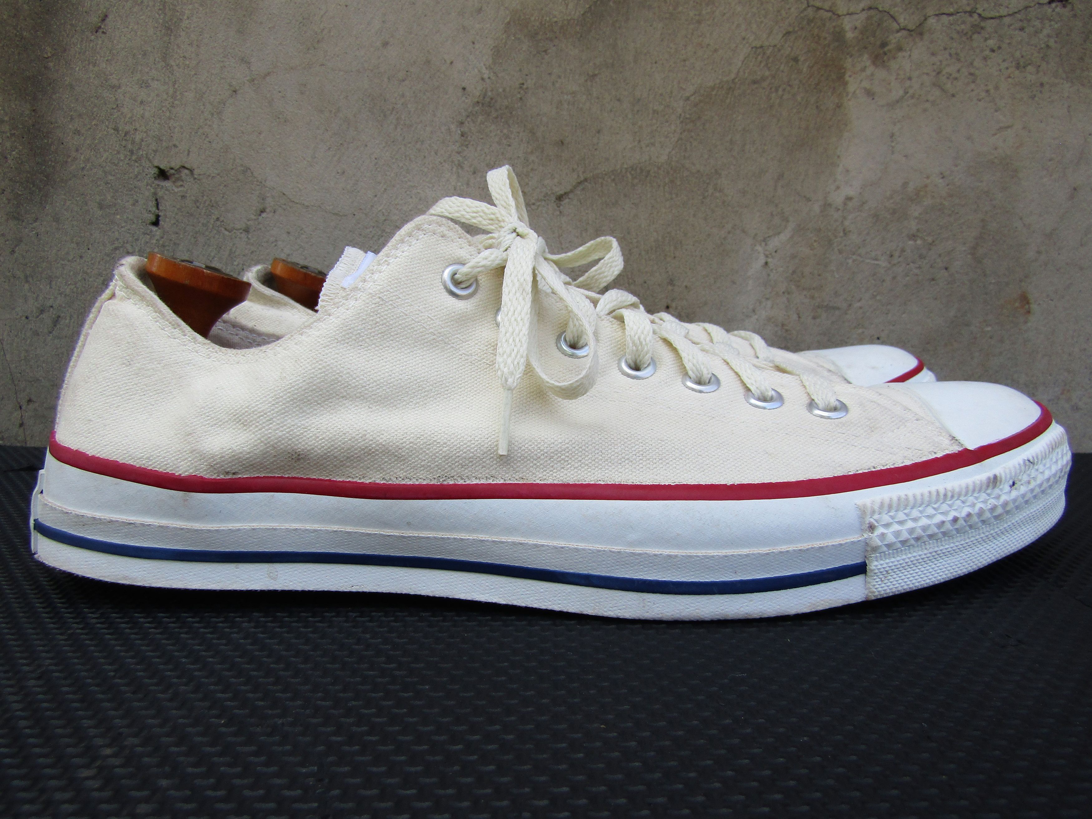 Converse × Vintage Vintage Converse Chuck Taylor White Low Top 1990s Mens Made Size US 12.5 / EU 45-46 - 3 Thumbnail