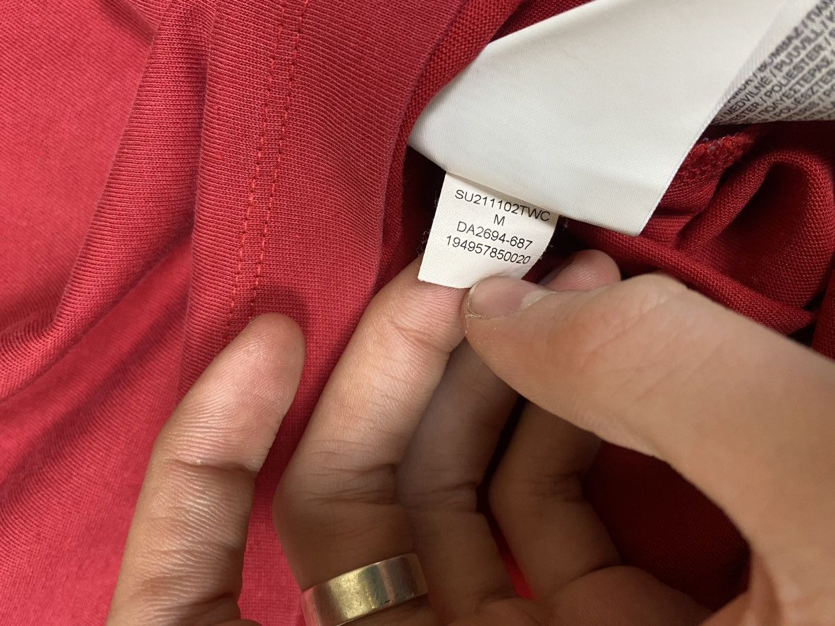 Jordan Brand VNTG 🚨JORDAN Red Central logo basic tee streetwear Size US M / EU 48-50 / 2 - 7 Thumbnail