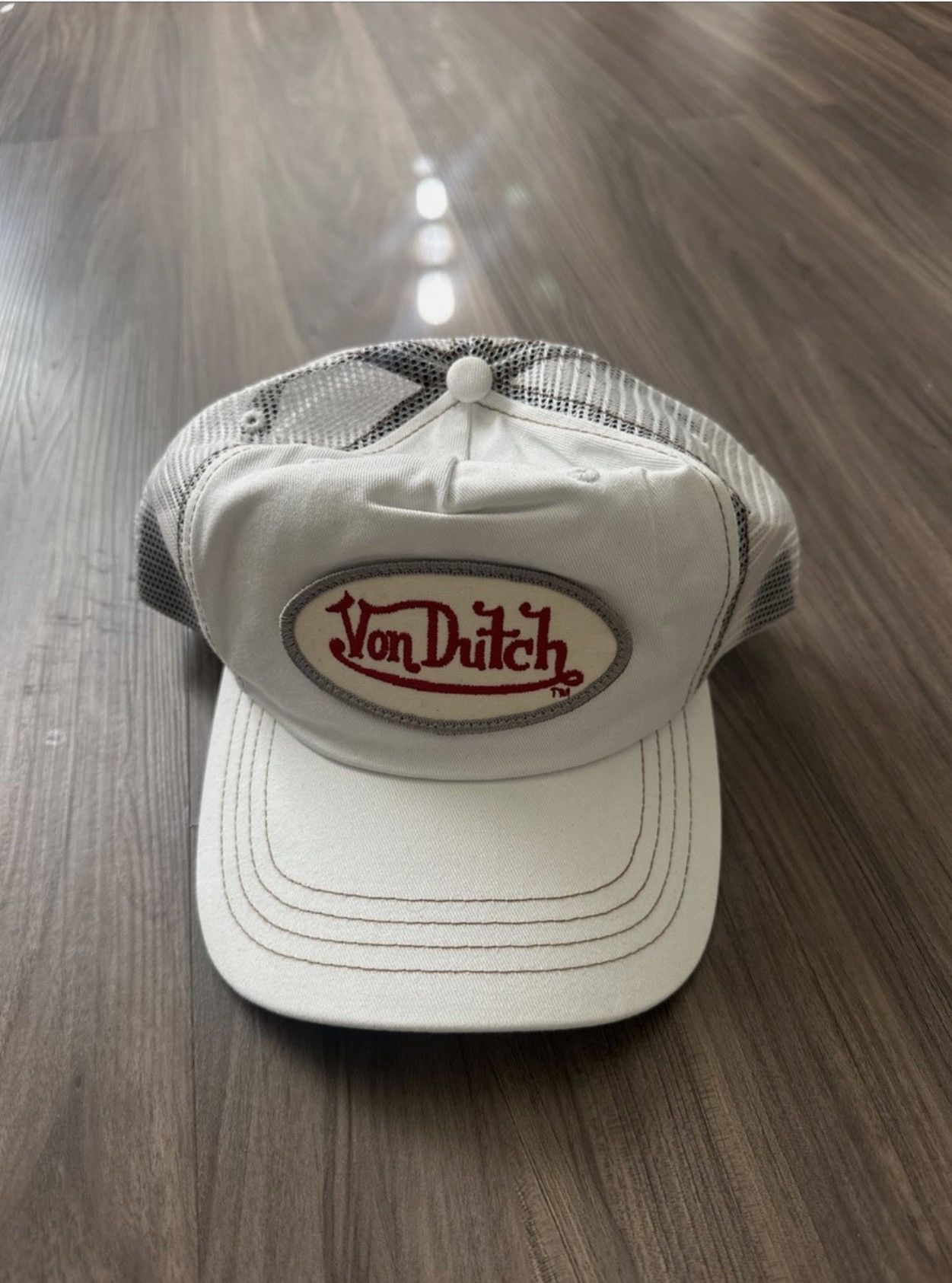 Von Dutch VON DUTCH White Mesh Trucker Snapback Cap Size ONE SIZE - 1 Thumbnail