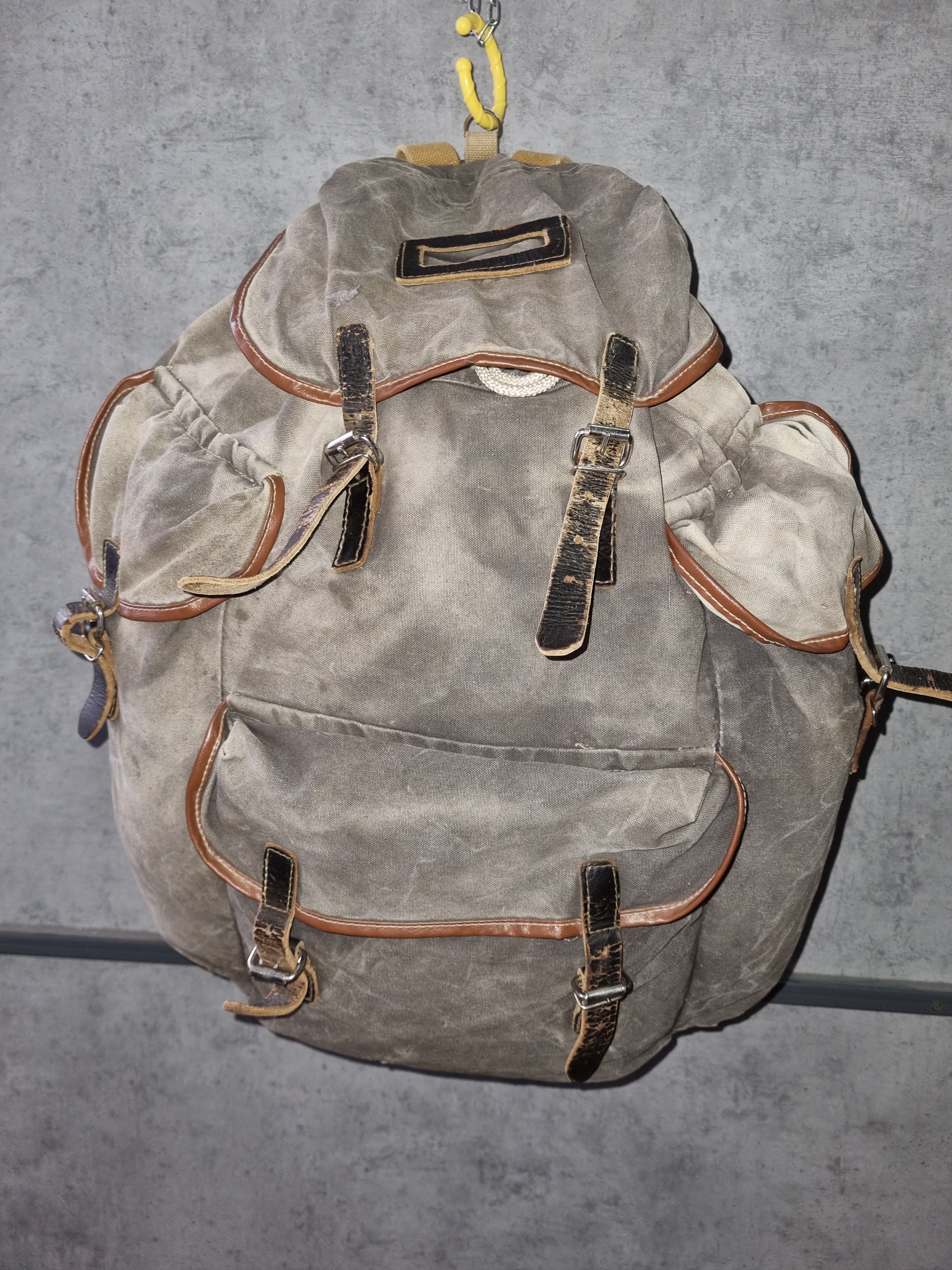Japanese Brand 50s Vintage Sun Faded Thrashed Backpack Amazing Fade Size ONE SIZE - 6 Thumbnail