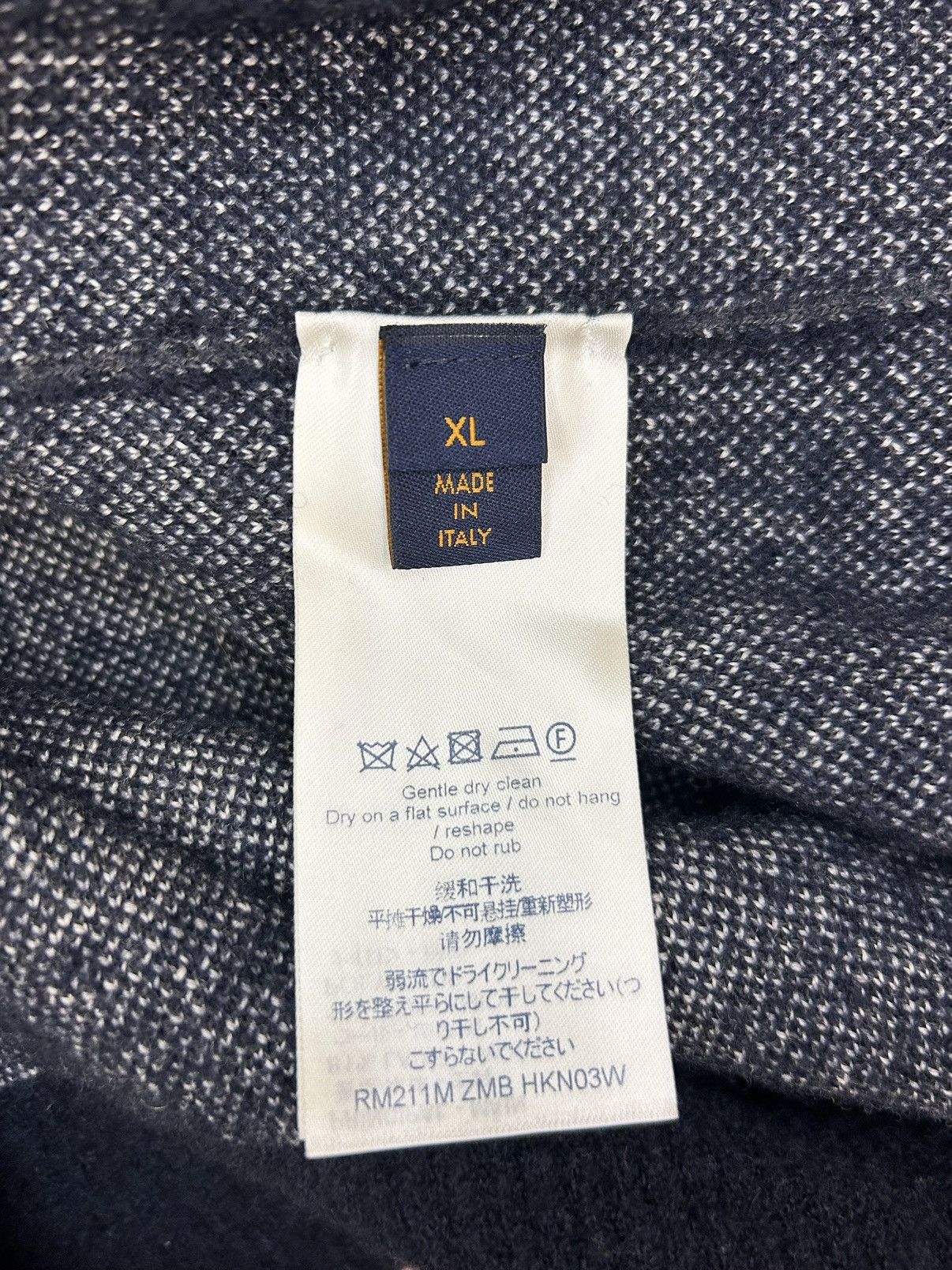 Louis Vuitton LOUIS VUITTON DISTRESSED FLOCK MONOGRAM LOGO Size US XL / EU 56 / 4 - 5 Thumbnail