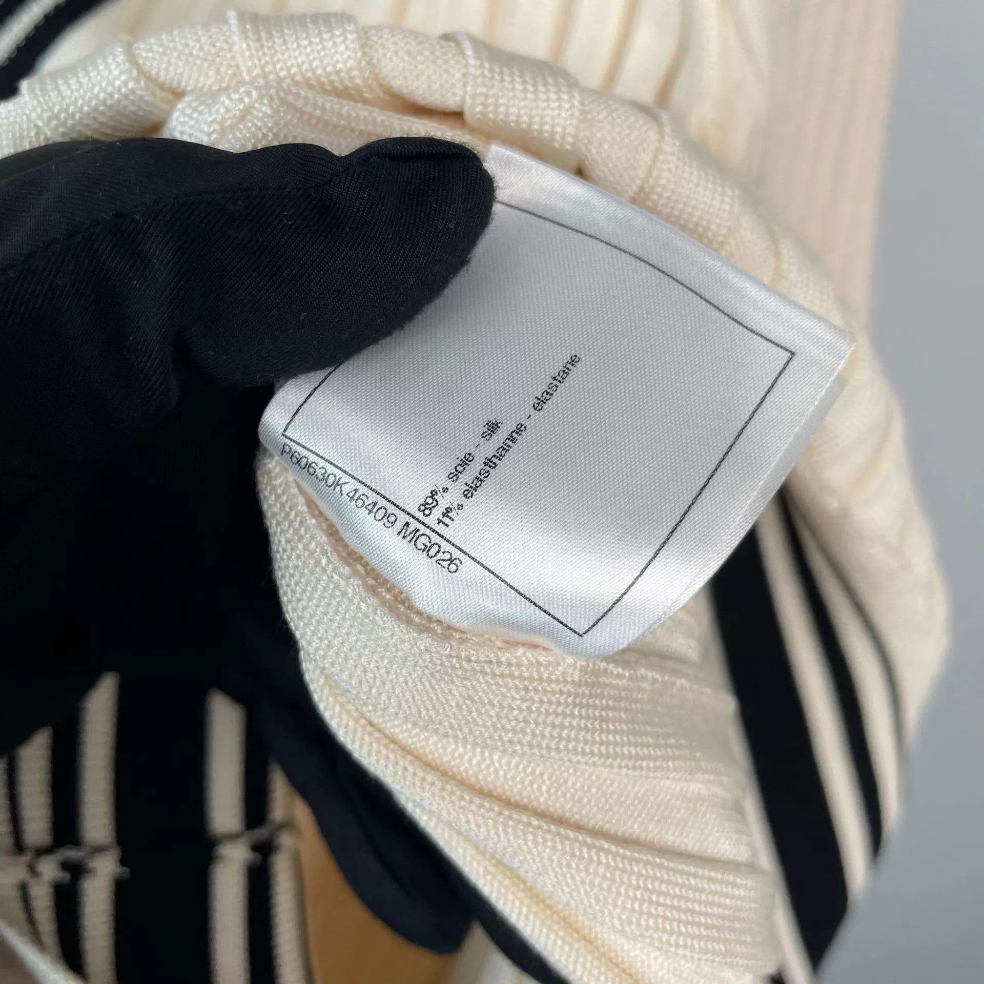 Chanel Chanel Off-White Cotton Short Sleeve Sweaters 36 Size XS / US 0-2 / IT 36-38 - 8 Thumbnail