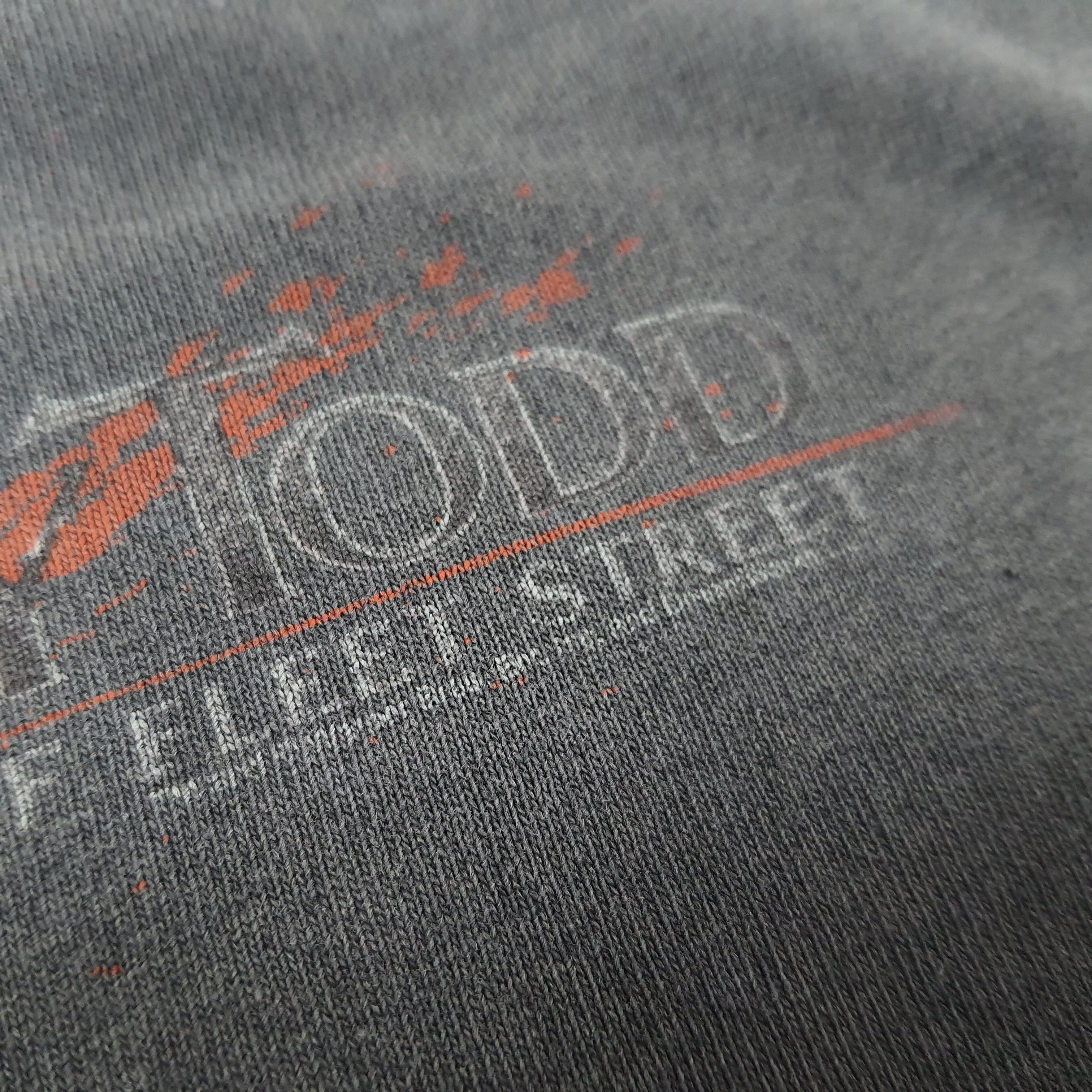 Vintage Vintage Sweeney Todd The Demon Barber of Fleet Street Tshirt Size US S / EU 44-46 / 1 - 5 Thumbnail