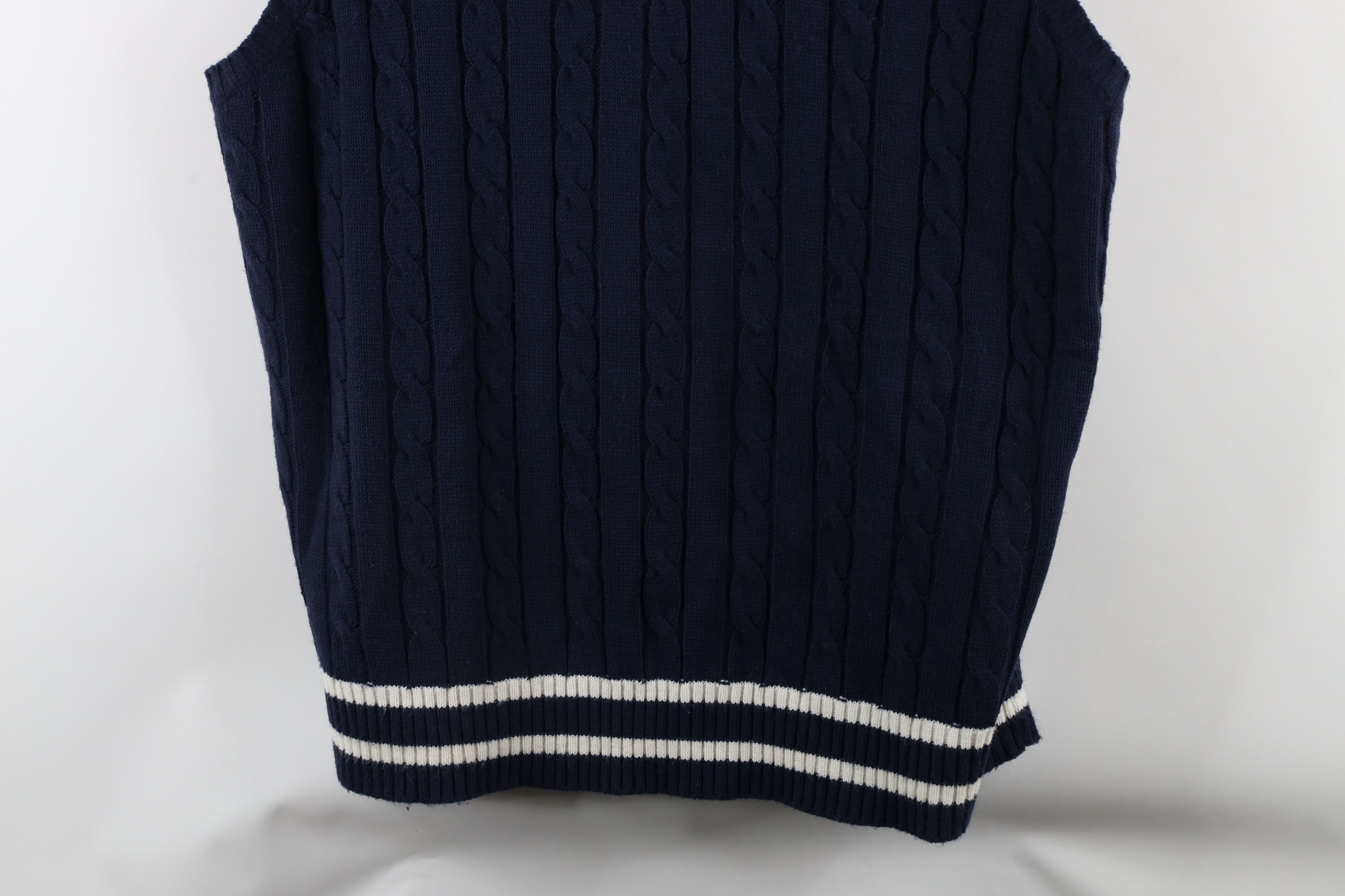 Vintage Vintage 90s Streetwear Cable Knit V-Neck Sweater Vest Size ONE SIZE - 3 Thumbnail