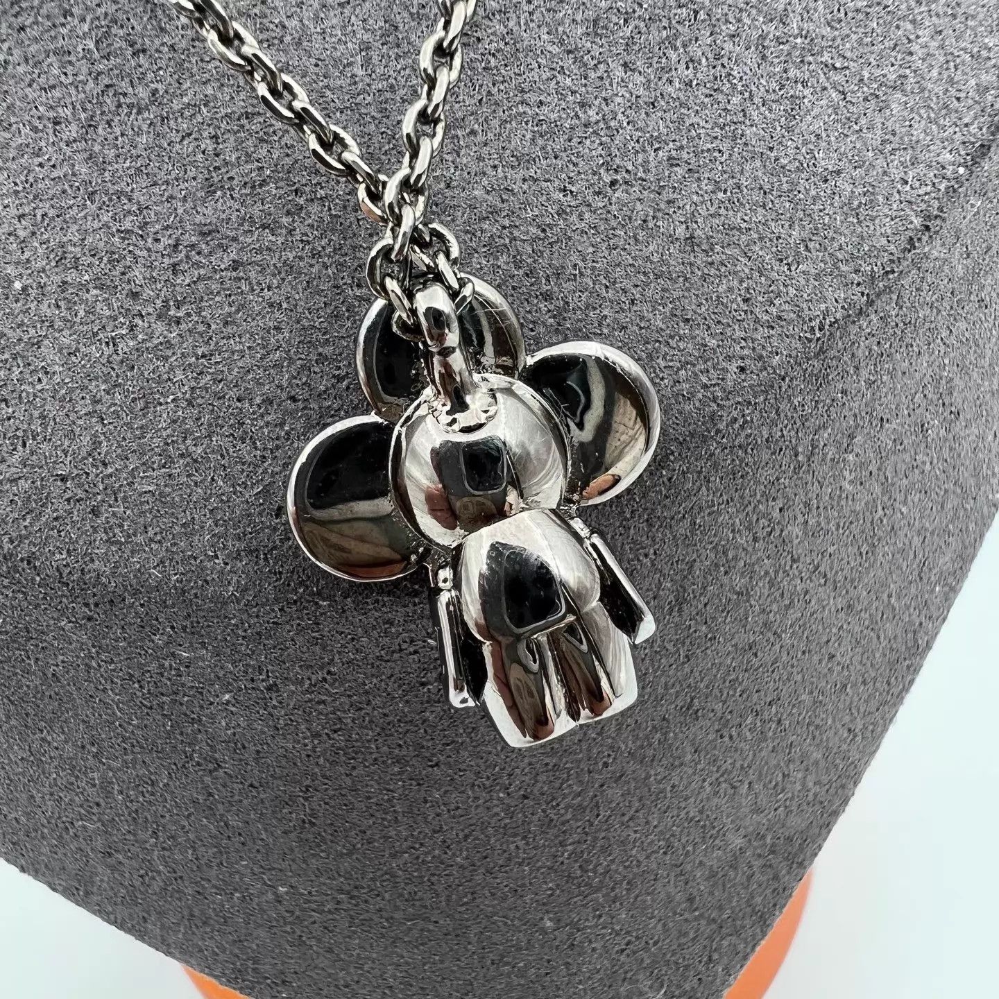 Louis Vuitton LV Vivienne New Necklace Size ONE SIZE - 3 Thumbnail