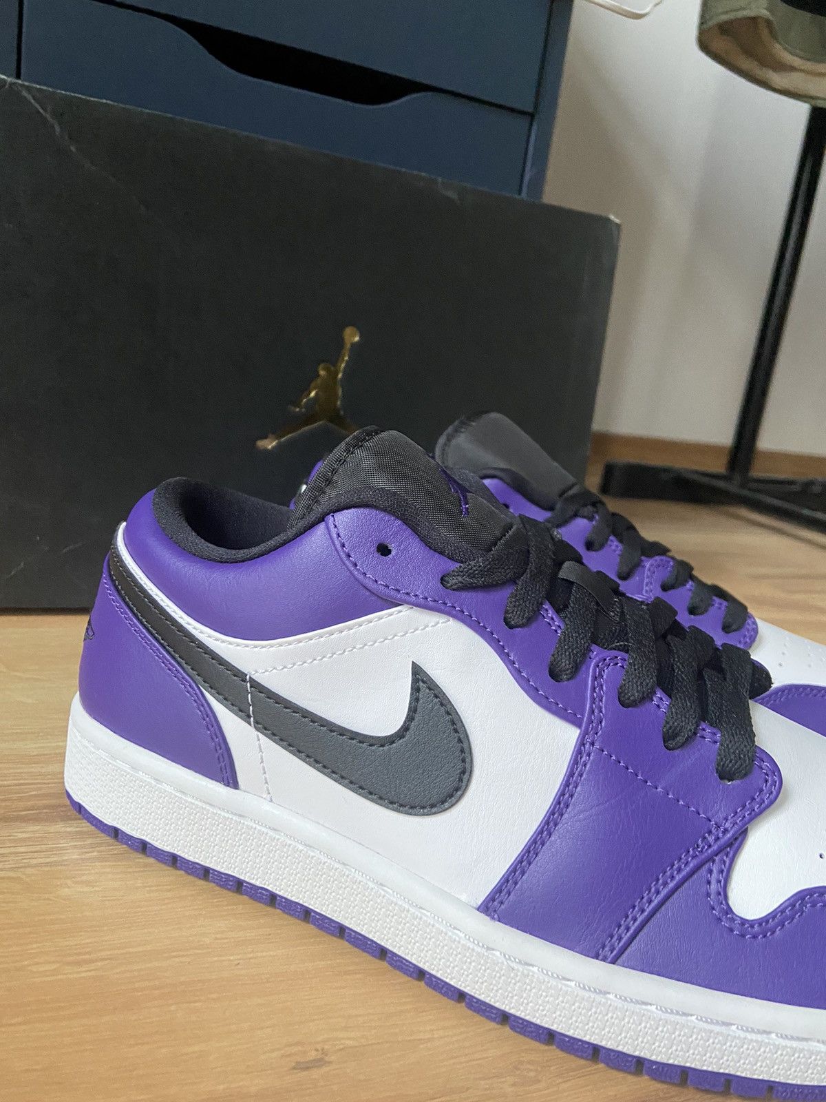 Jordan Brand Air Jordan 1 Low Court Purple White Size US 11 / EU 44 - 2 Thumbnail