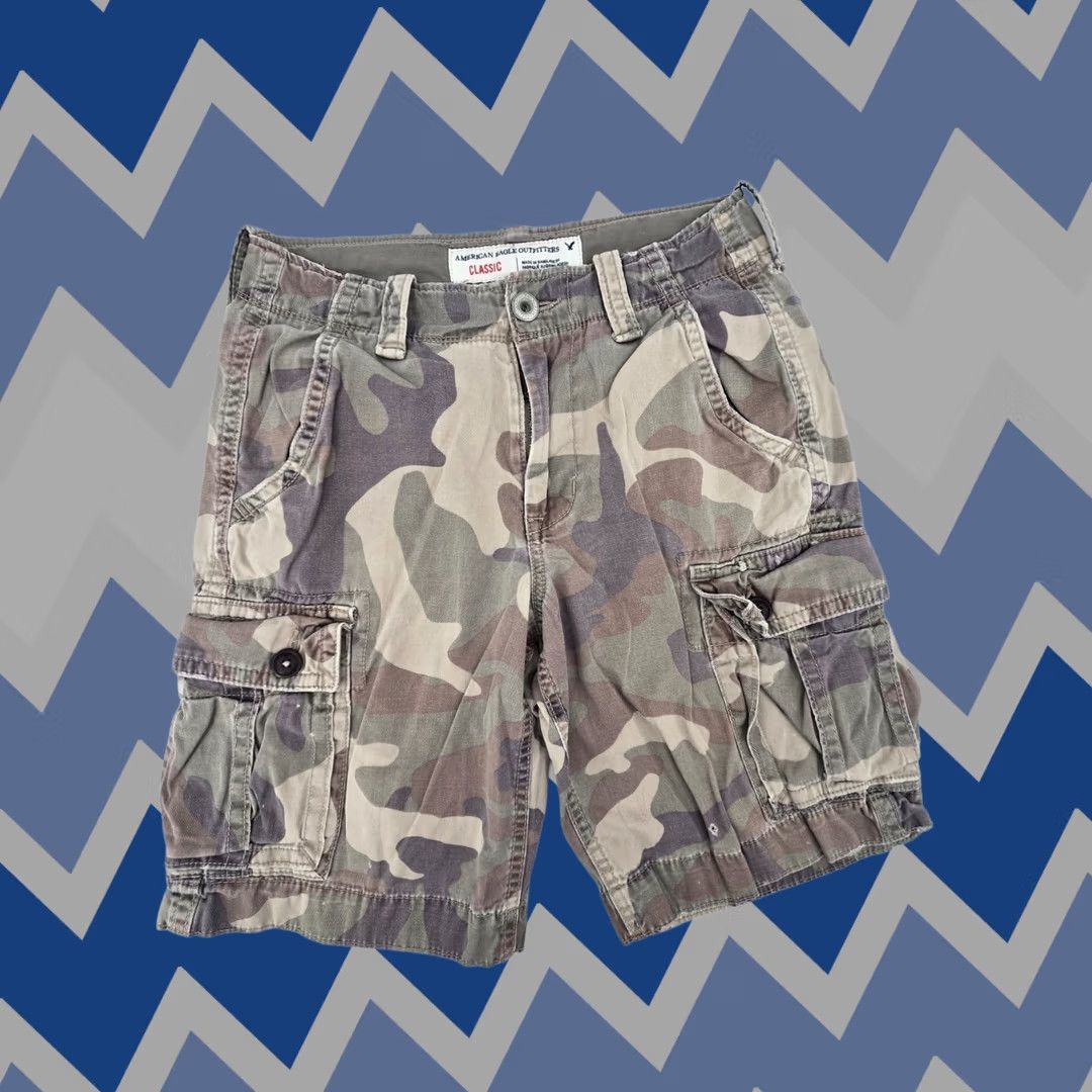 Vintage American Eagle Cargo Shorts 28 Green Camouflage Cargo Pocket Men Shorts Size US 28 / EU 44 - 1 Thumbnail