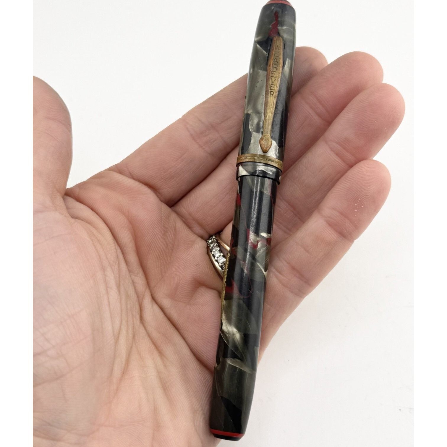 Vintage Vintage Used Wearever Supreme Fountain Pen Red Onyx Marble D Size ONE SIZE - 1 Thumbnail